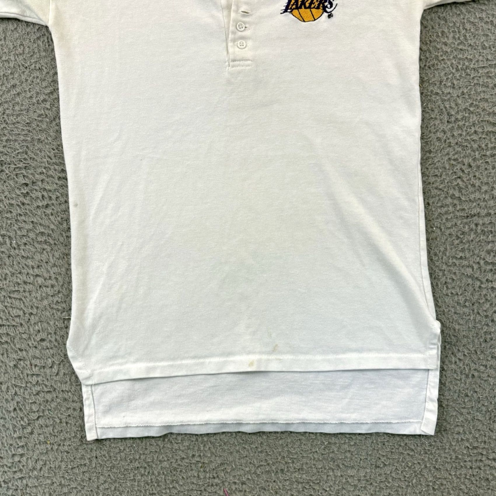 Vintage VINTAGE Los Angeles Lakers Shirt Adult XS White Short Sleeve 80s NBA Kobe Bryant Size US XS / EU 42 / 0 - 2 Thumbnail