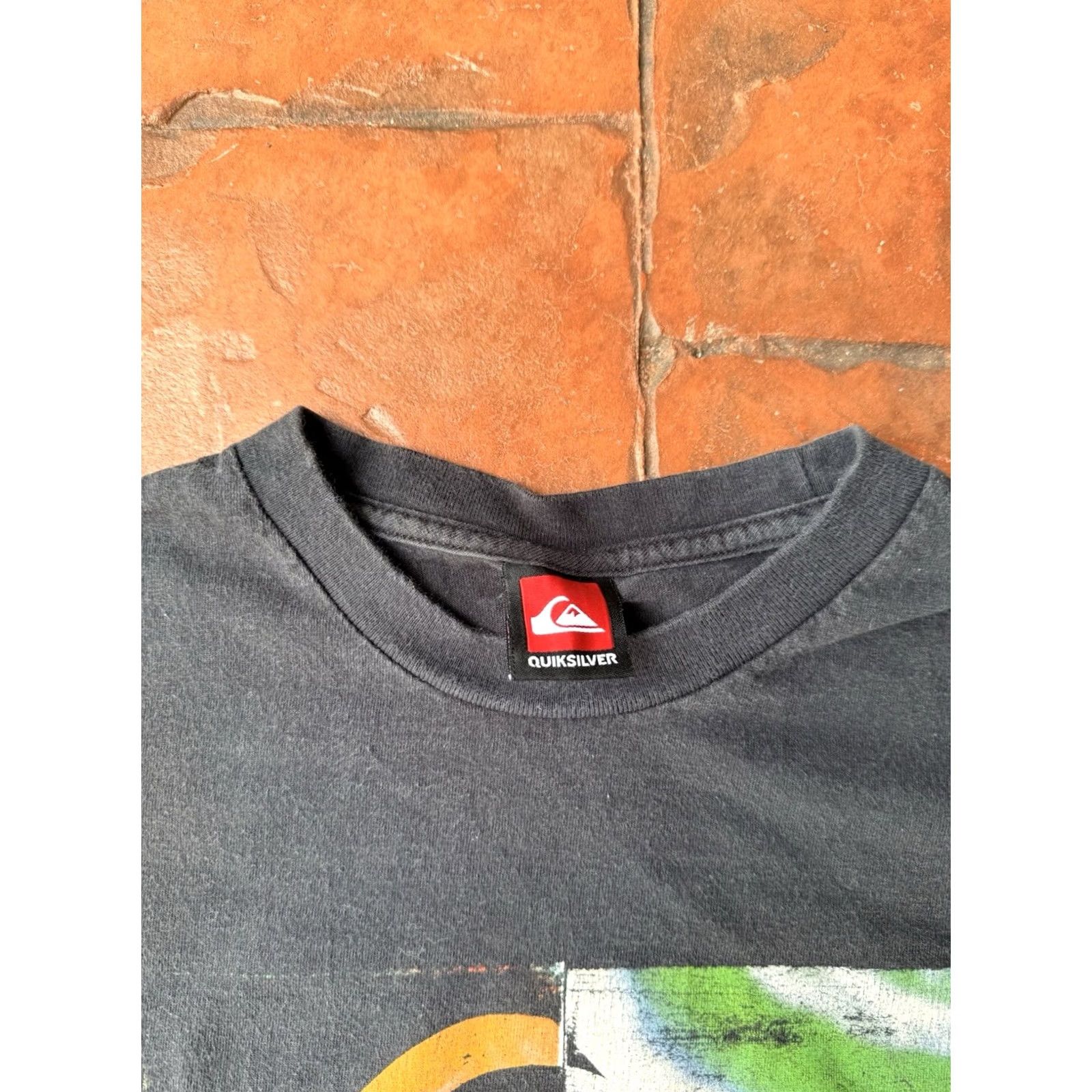 Quiksilver VINTAGE Quiksilver Hawaii Graphic T-Shirt S Men Black Cotton Knit Short Sleeve Crew Neck Surfer Skater Grunge 90s Mens Size US S / EU 44-46 / 1 - 2 Thumbnail