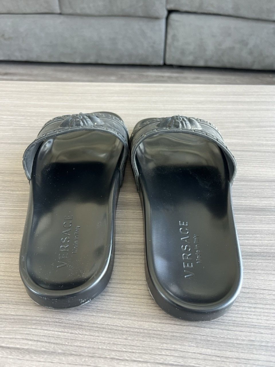 Versace Versace Men's Medusa Pool Slides Size US 9 / EU 42 - 5 Thumbnail
