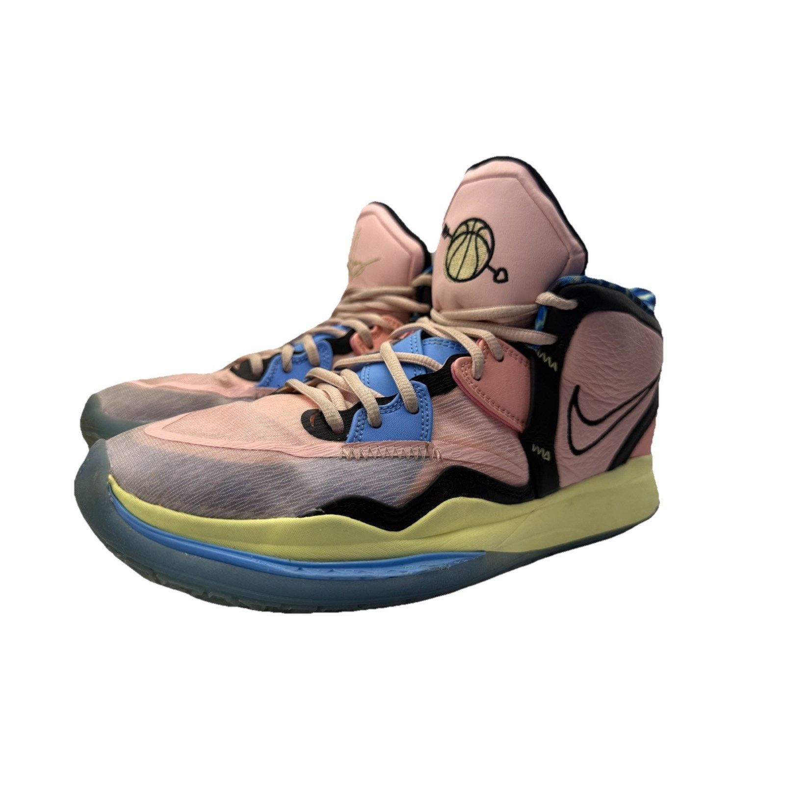 Nike Size 9 - Nike Kyrie Infinity Mid Valentine's Day Size US 9 / EU 42 - 1 Thumbnail