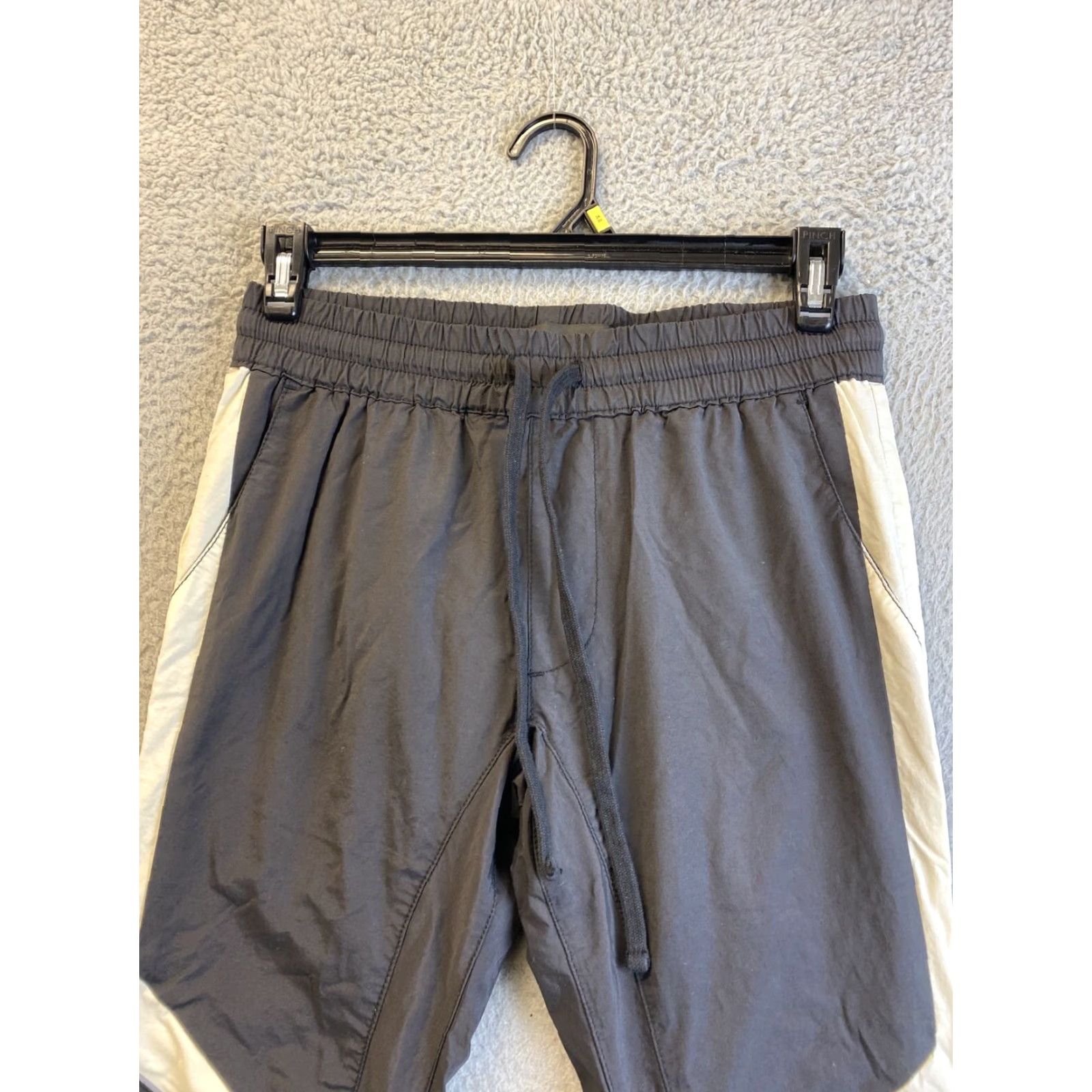 Pacsun Pacsun Mens Track Pants Size Small Black Retro Tapered Reflective Crop / 35-80 Size US 29 - 4 Thumbnail