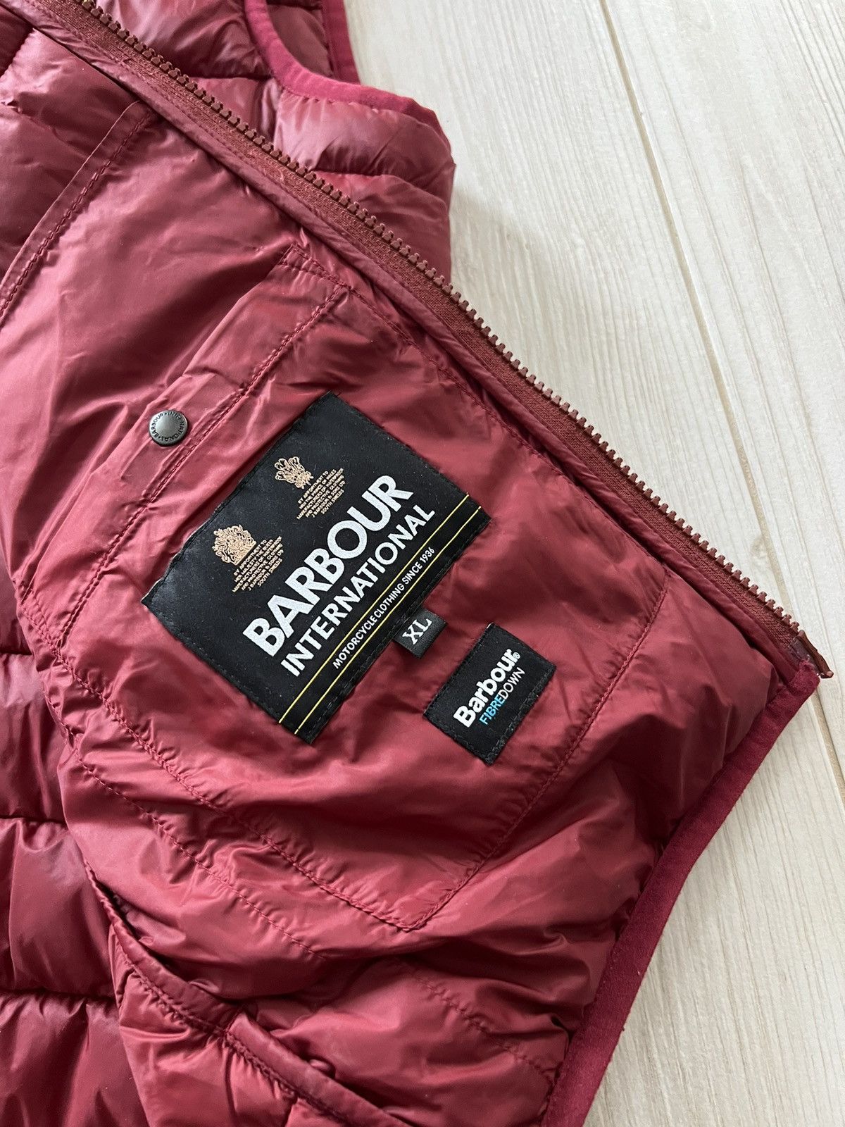 Barbour Barbour International Essential Gilet Wine Red FIBREDOWN XL Size US XL / EU 56 / 4 - 12 Thumbnail