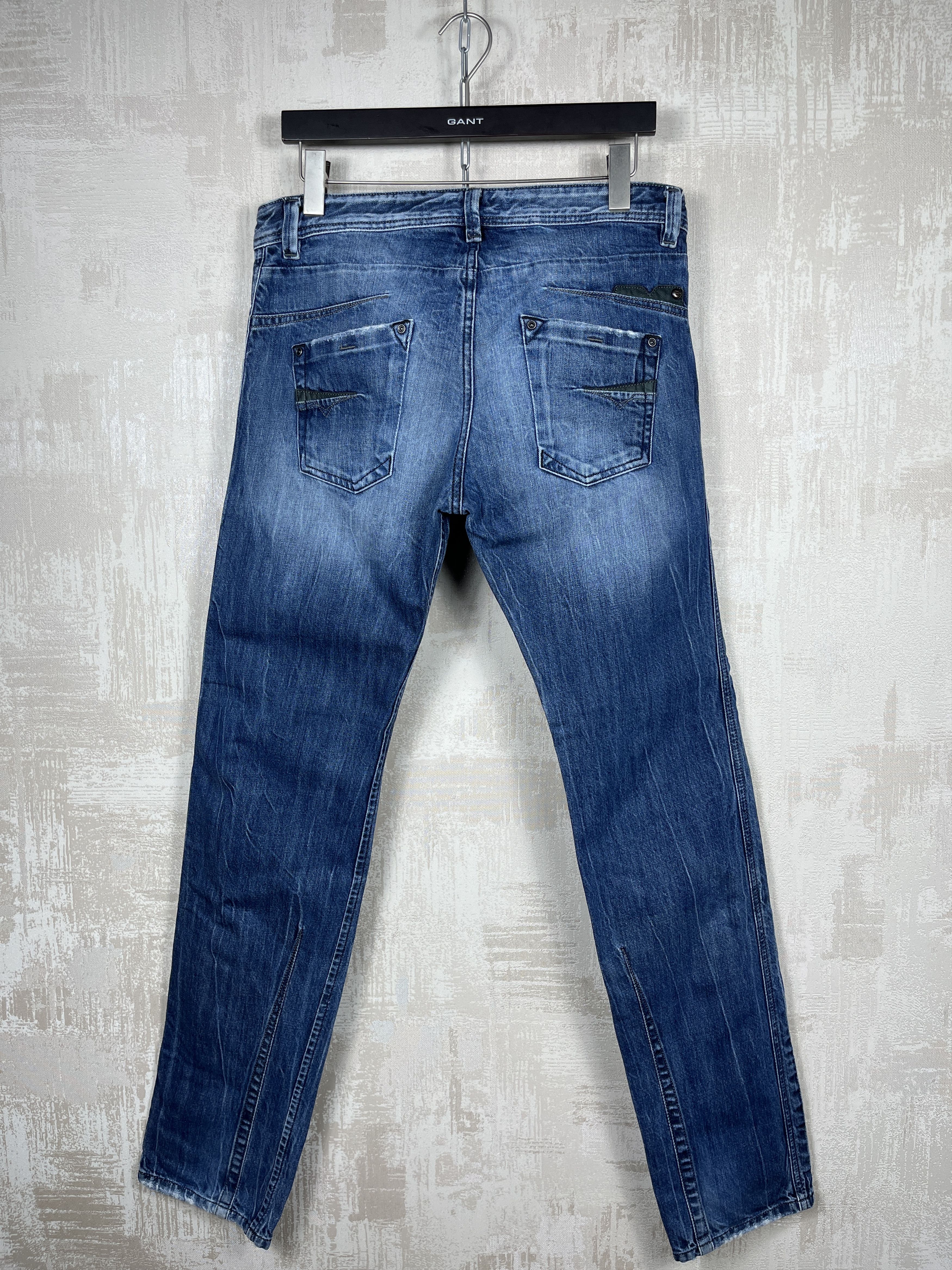 Diesel Diesel Darron Regular Slim Tapered Denim Jeans Button Fly Size US 33 - 18 Thumbnail
