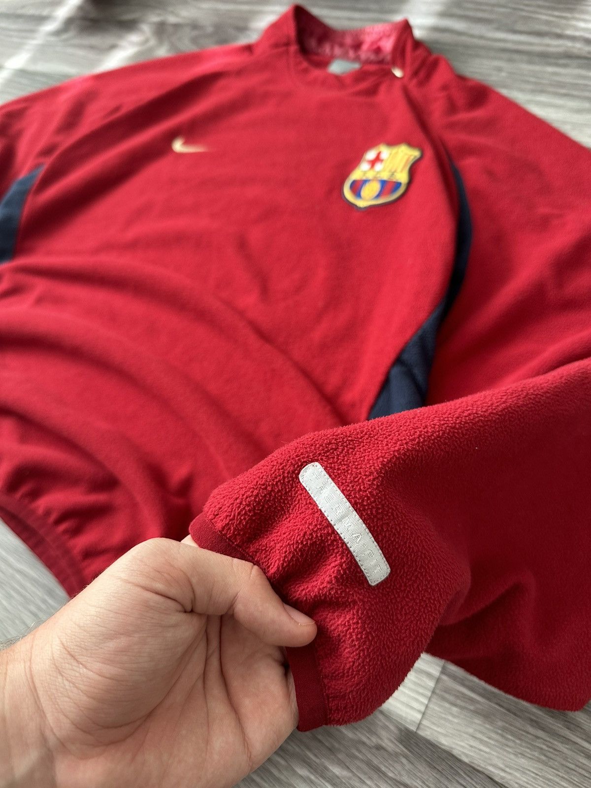 Nike 00’s Nike Vintage Therma Fit Barcelona Red fleece Sweatshirt Size US L / EU 52-54 / 3 - 4 Thumbnail
