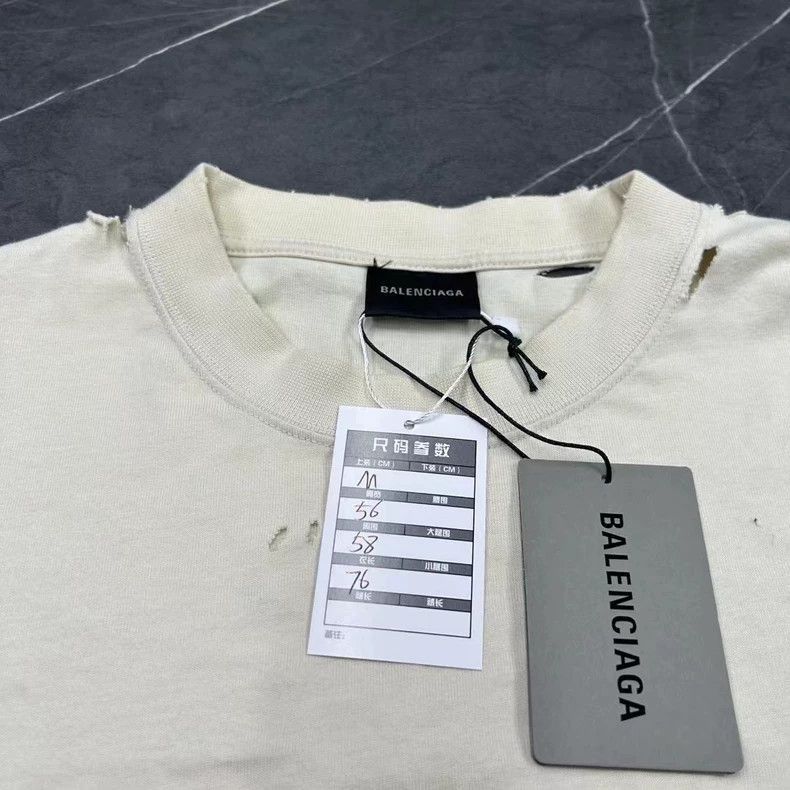 Balenciaga Balenciaga Beige Short Sleeve TShirt-2505 Size US M / EU 48-50 / 2 - 3 Thumbnail