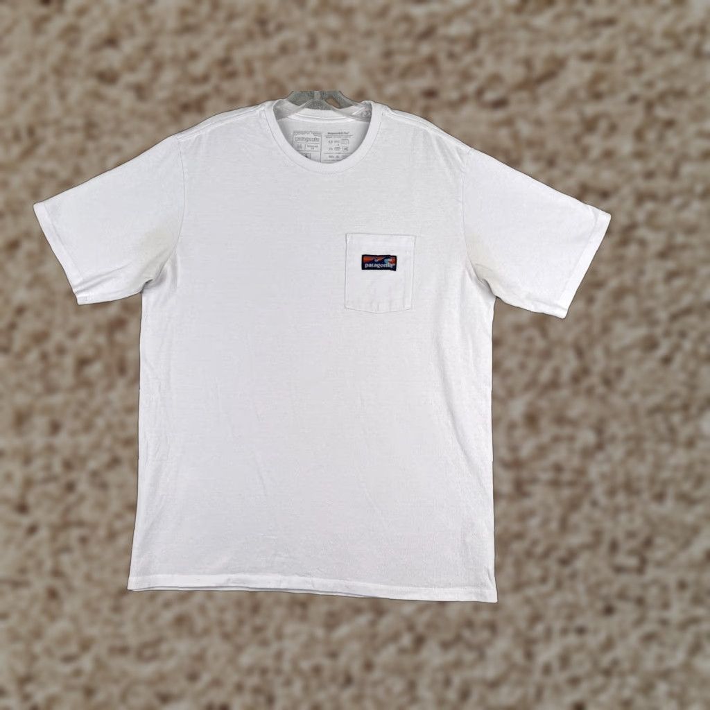 Patagonia Patagonia Shirt Men M White Logo Responsibili-Tee Pocket Cotton Blend Crew Neck Short Sleeve All Seasons Size US M / EU 48-50 / 2 - 1 Thumbnail