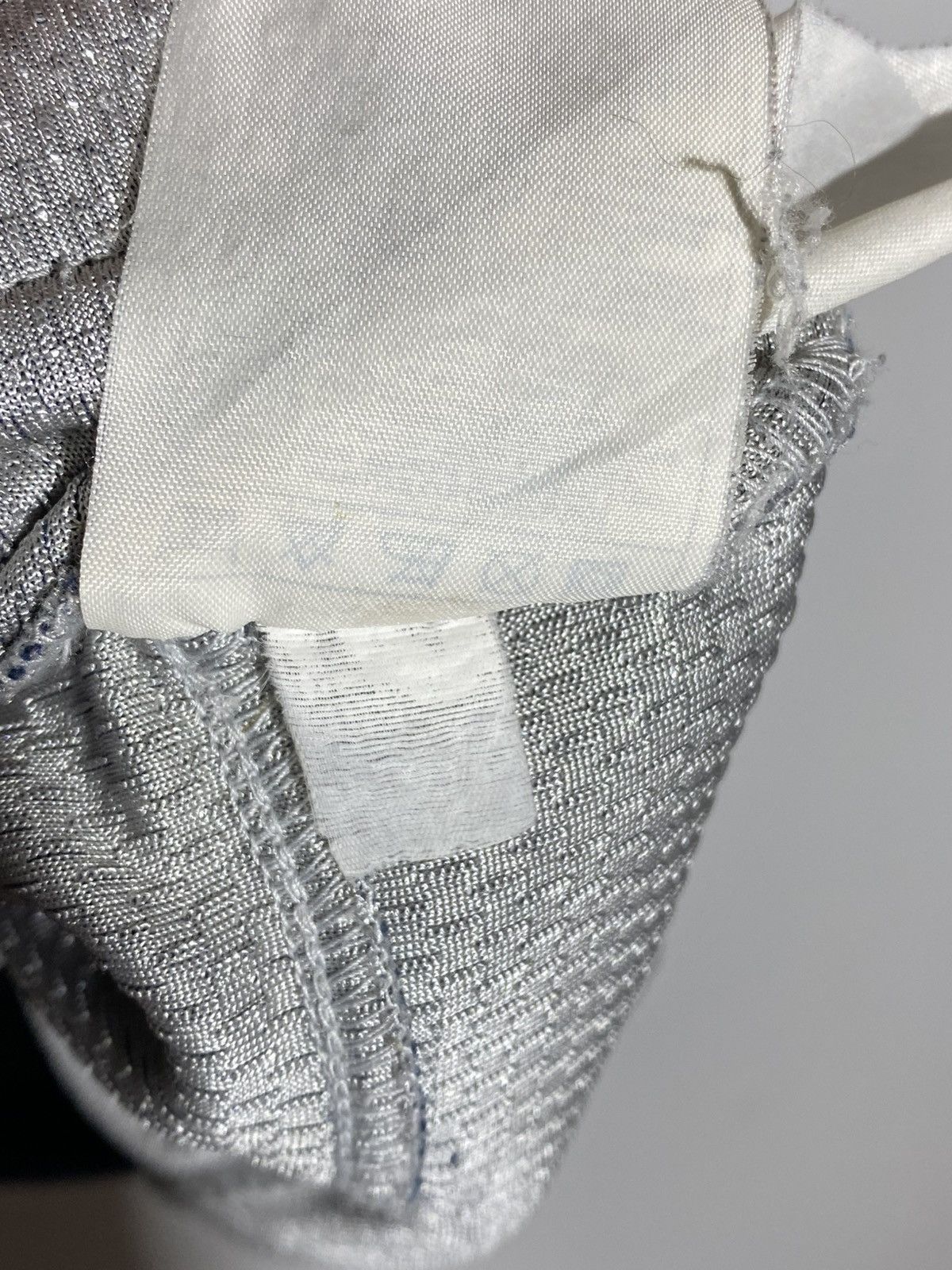 Nike Vintage Nike Tank Top Mini Swoosh Logo Y2K Air Tn Size US M / EU 48-50 / 2 - 14 Thumbnail