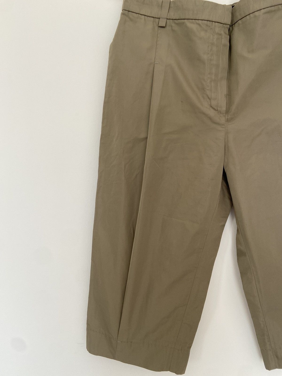 Louis Vuitton Louis Vuitton Capri Shorts Size 25" / US 0 / IT 36 - 2 Thumbnail