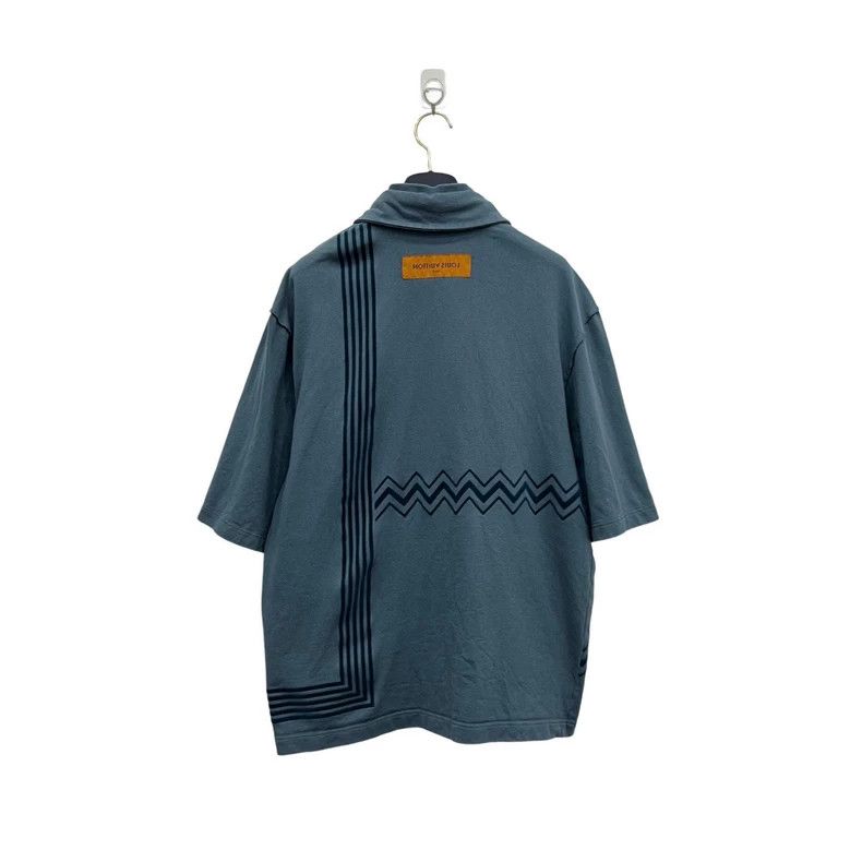 Louis Vuitton Louis Vuitton Flocked Logo printed knit short sleeve shirt Size US L / EU 52-54 / 3 - 4 Thumbnail