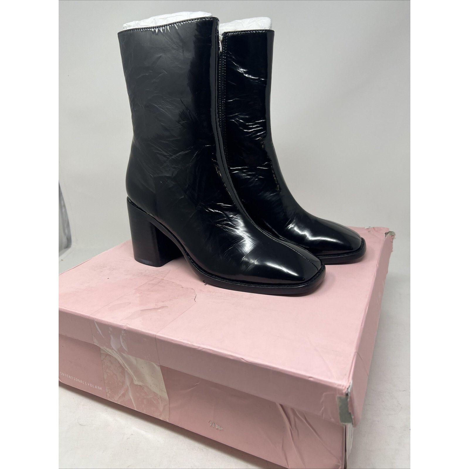 Internationally Blank Contour Black Boots Woman’s 6