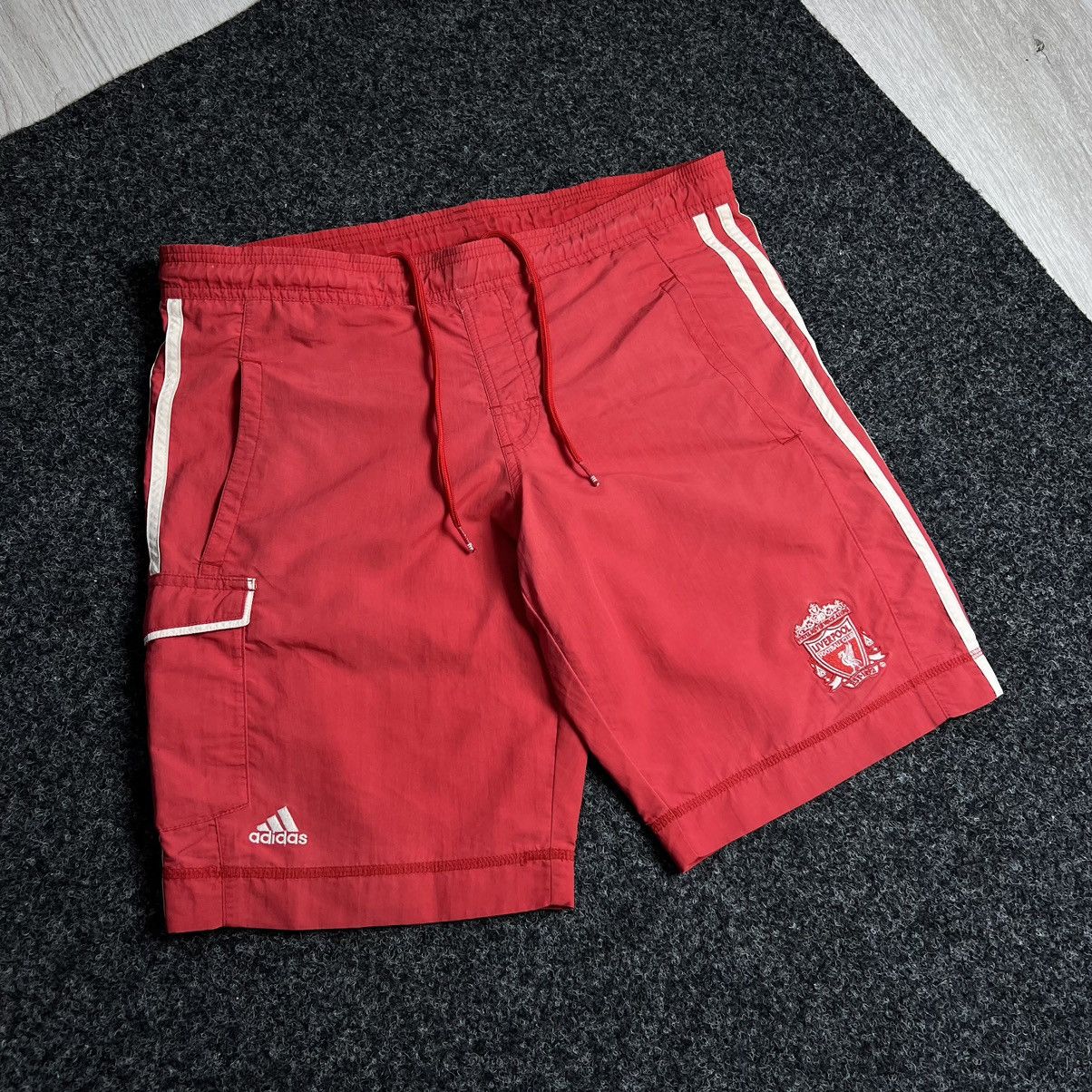 Adidas × Vintage Liverpool 2011 shorts adidas vintage football Size US 30 / EU 46 - 2 Thumbnail