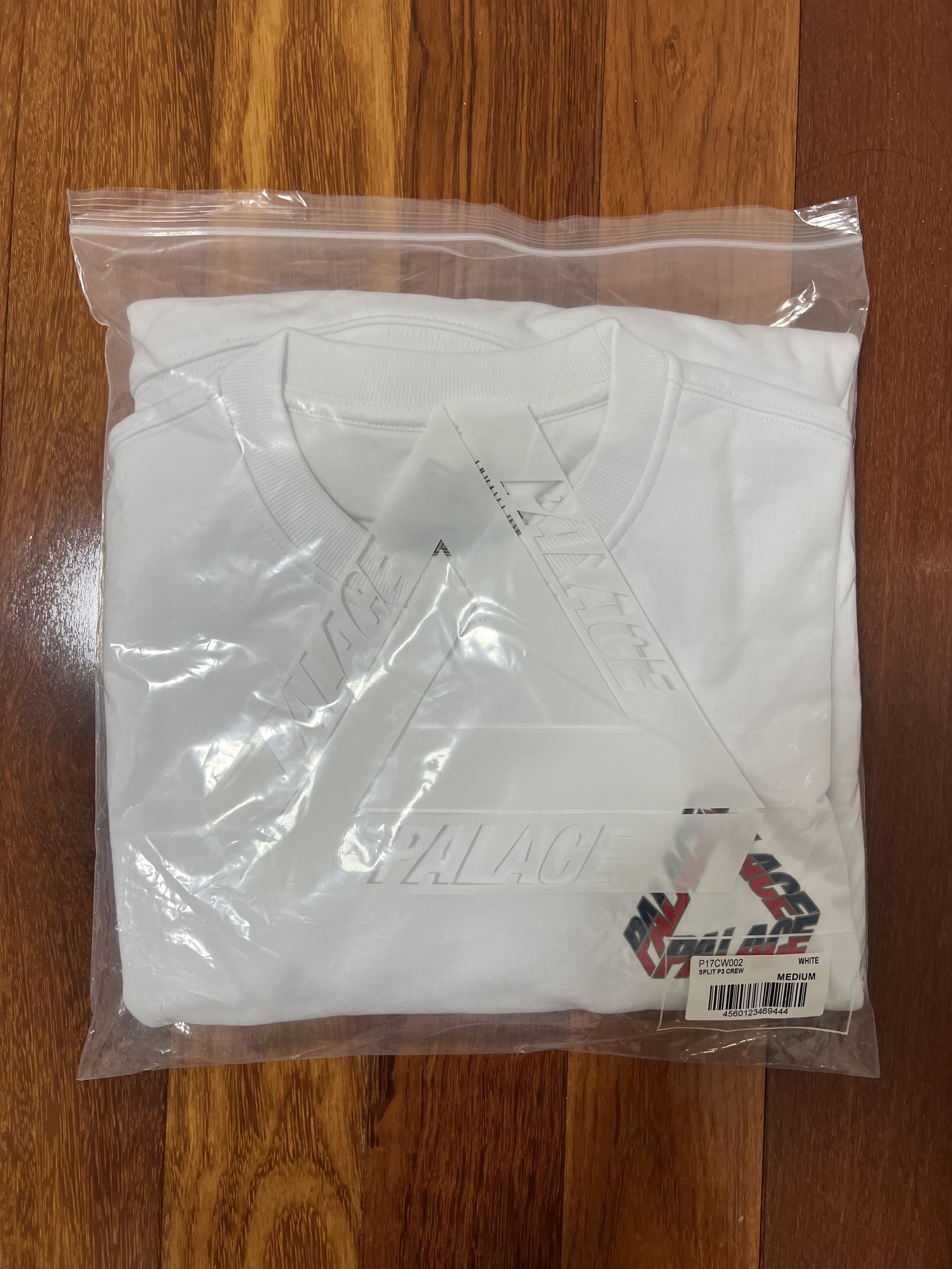 Palace 💚 2019 Palace Split P3 Crew White Medium NEW Size US M / EU 48-50 / 2 - 10 Thumbnail