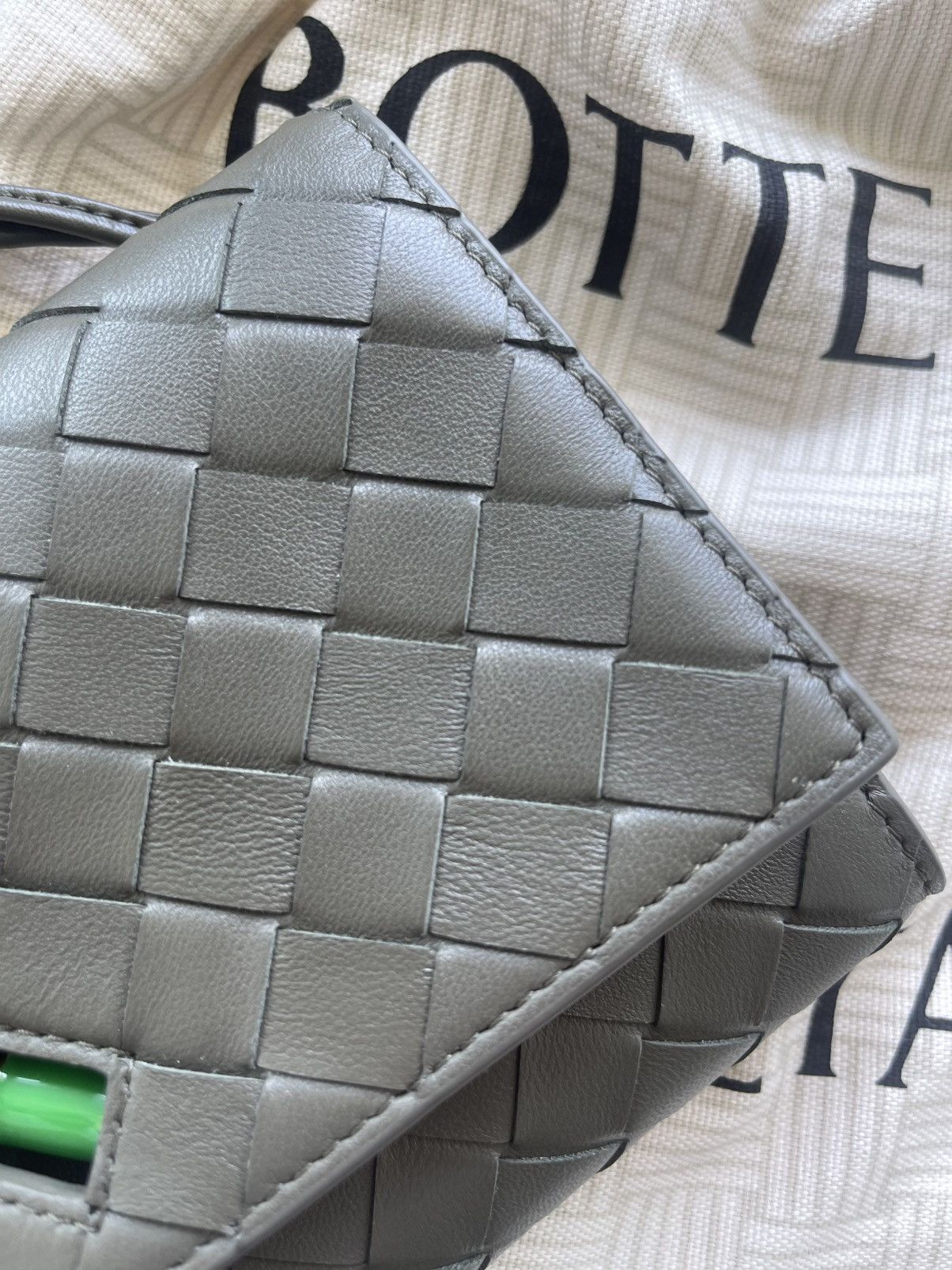 Bottega Veneta ‼️Bottega Andiamo Daisy Pouch Size ONE SIZE - 2 Thumbnail