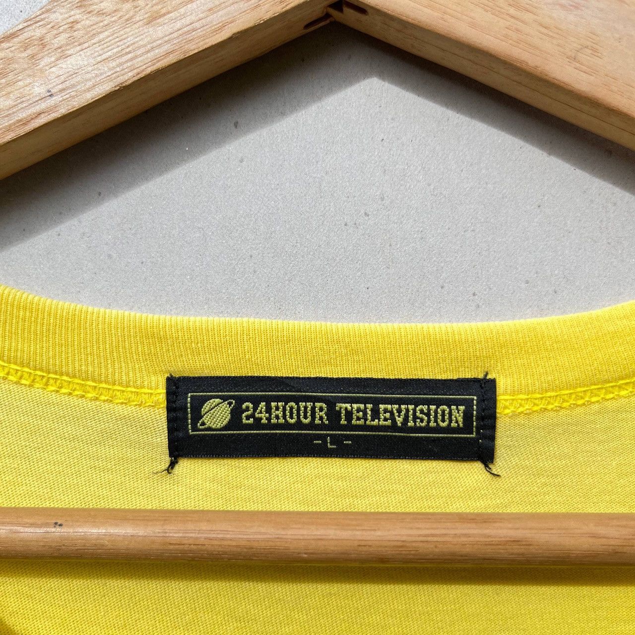 Japanese Brand 🔥Accept Binding Offer🔥 Vintage 24 Hour Television Size US L / EU 52-54 / 3 - 3 Thumbnail