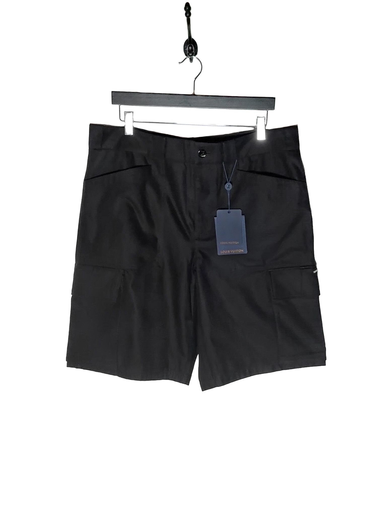 Louis Vuitton Louis Vuitton Black LVSE Soft Cargo Bermuda Shorts Size US 36 / EU 52 - 1 Thumbnail