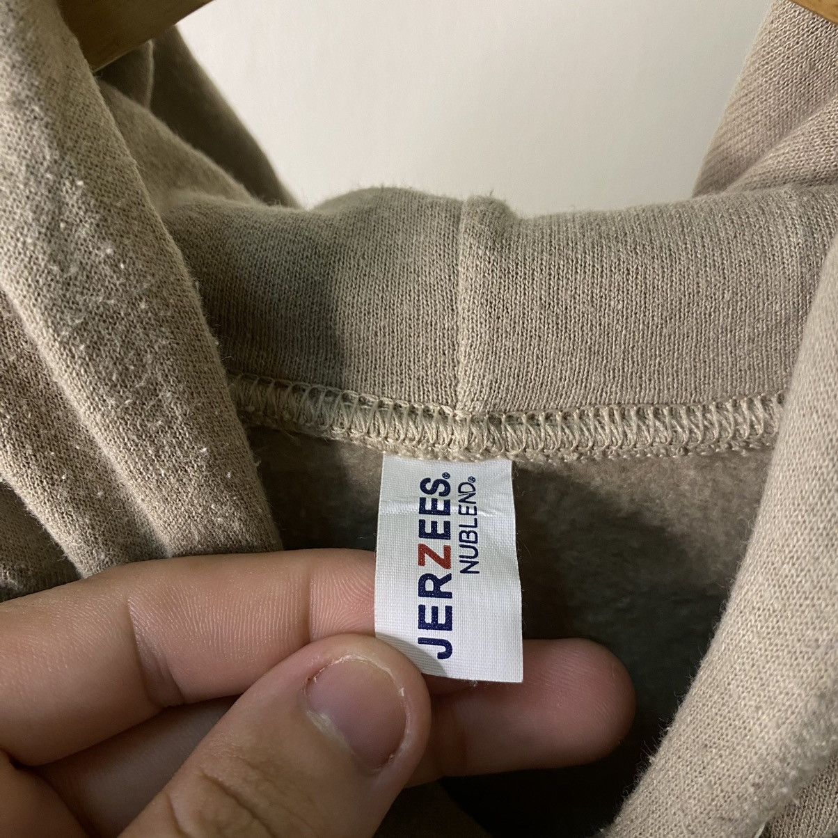 Russell Athletic × Vintage Vintage Y2K Jerzees Tan Blank Pullover Hoodie Travis Style Size US M / EU 48-50 / 2 - 3 Thumbnail