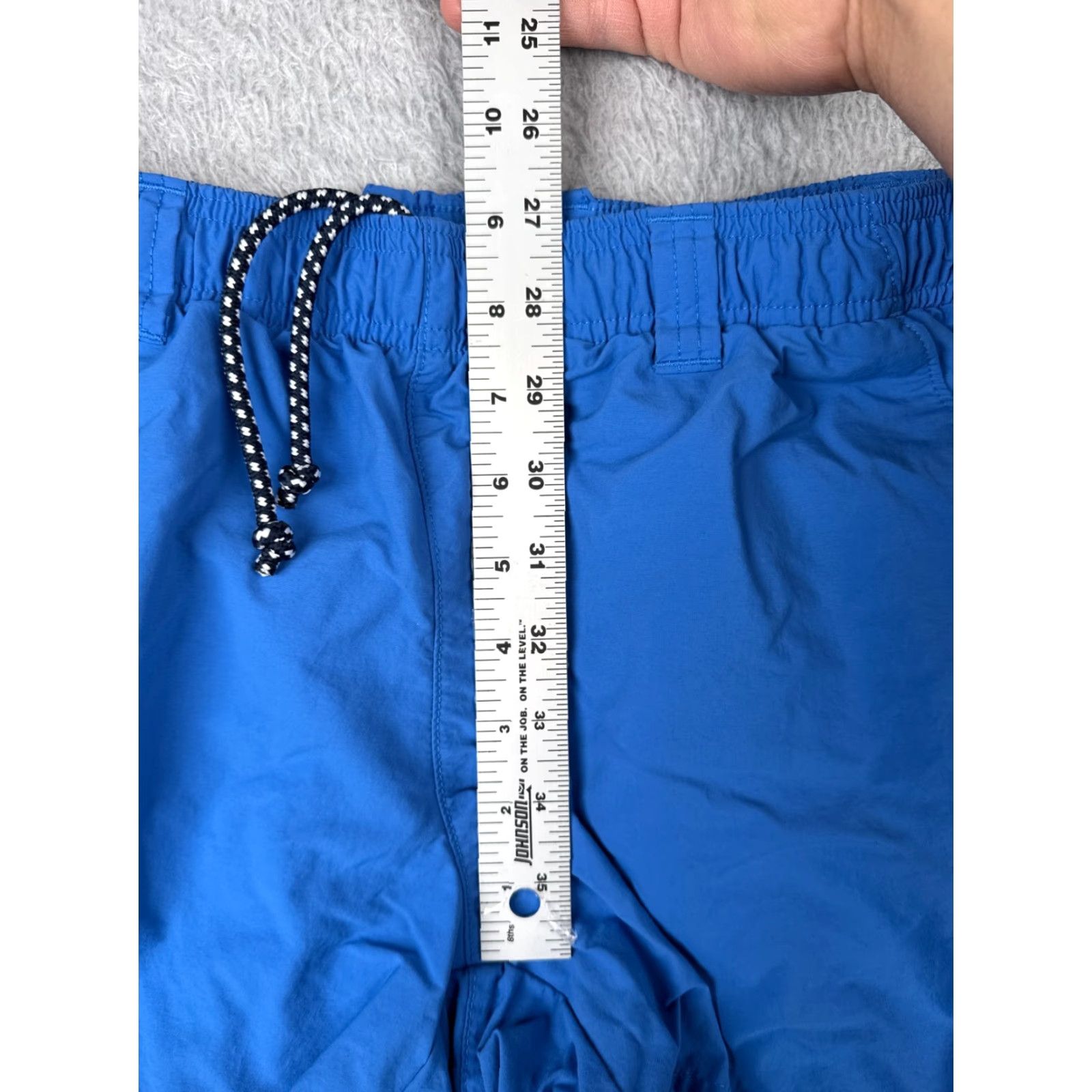 Vintage Columbia Men Shorts Small Blue PFG Nylon Cotton Elastic Waist Cargo Pocket Inseam 5in Size US 29 - 7 Thumbnail