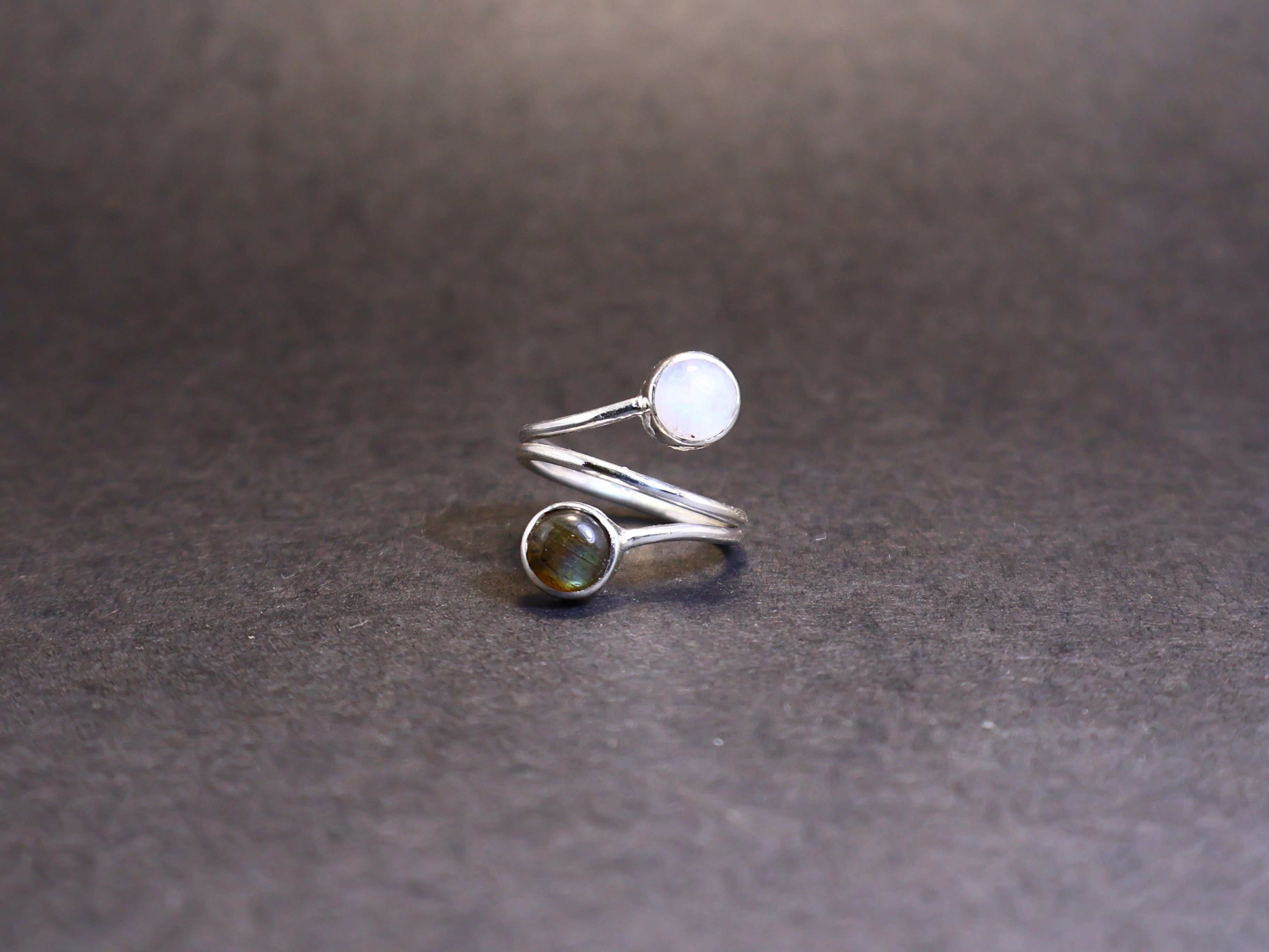 Handmade Moonstone Ring, Labradorite ring, 925 Handmade Silver Ring, Size ONE SIZE - 2 Thumbnail
