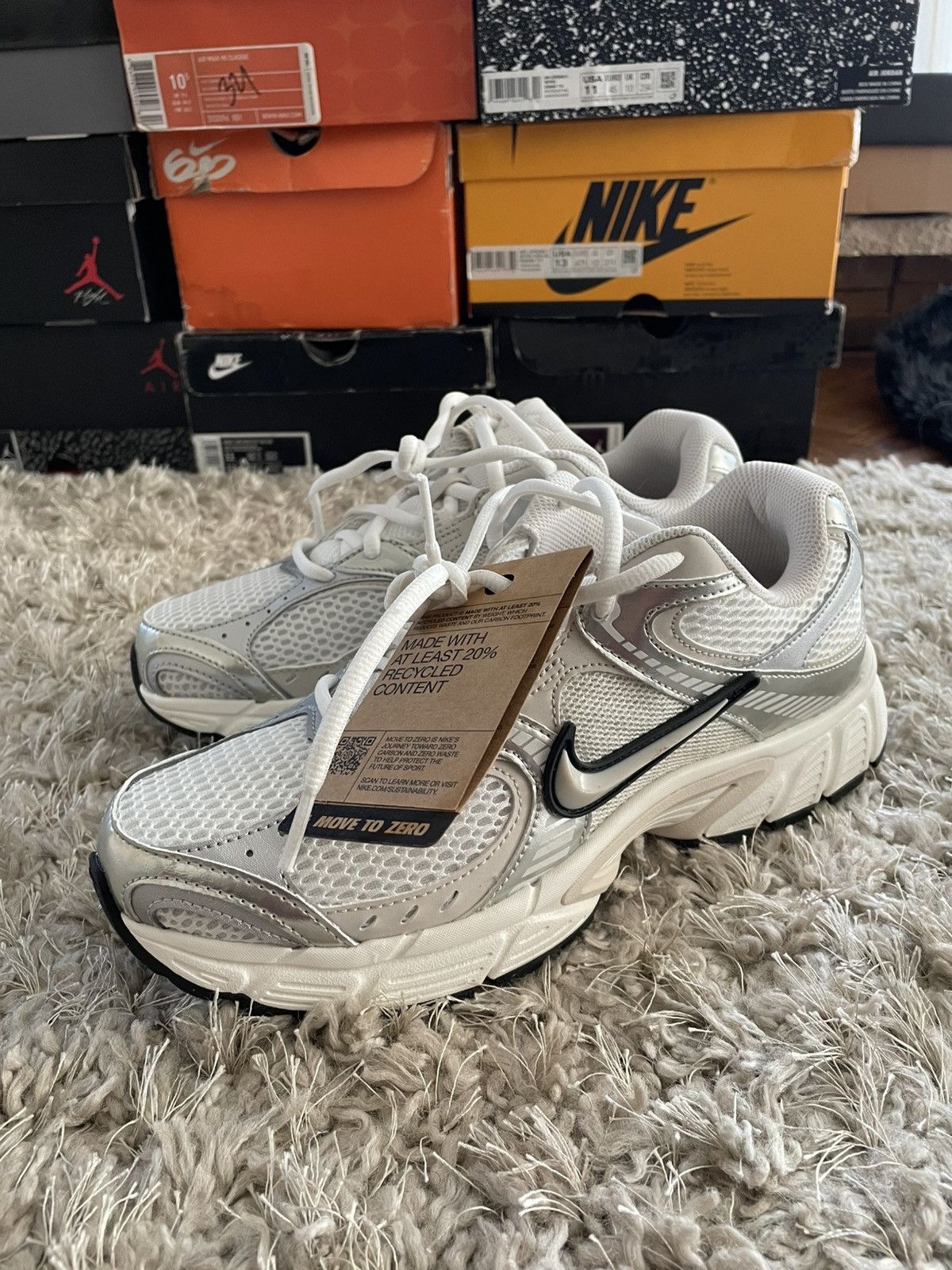 Nike Nike v5 RNR Summit White Size US 7.5 / EU 40-41 - 1 Thumbnail