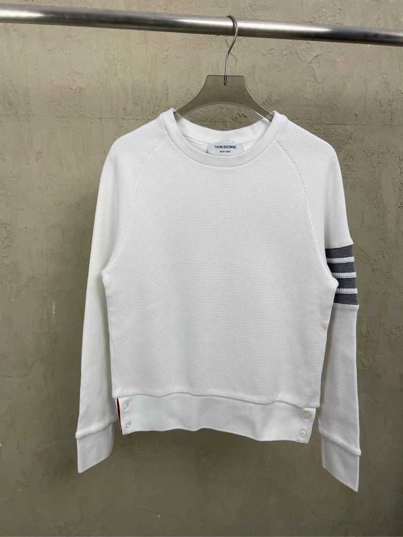 Thom Browne Thom browne White four-striped waffled round-neck sweatshir Size US XS / EU 42 / 0 - 1 Thumbnail