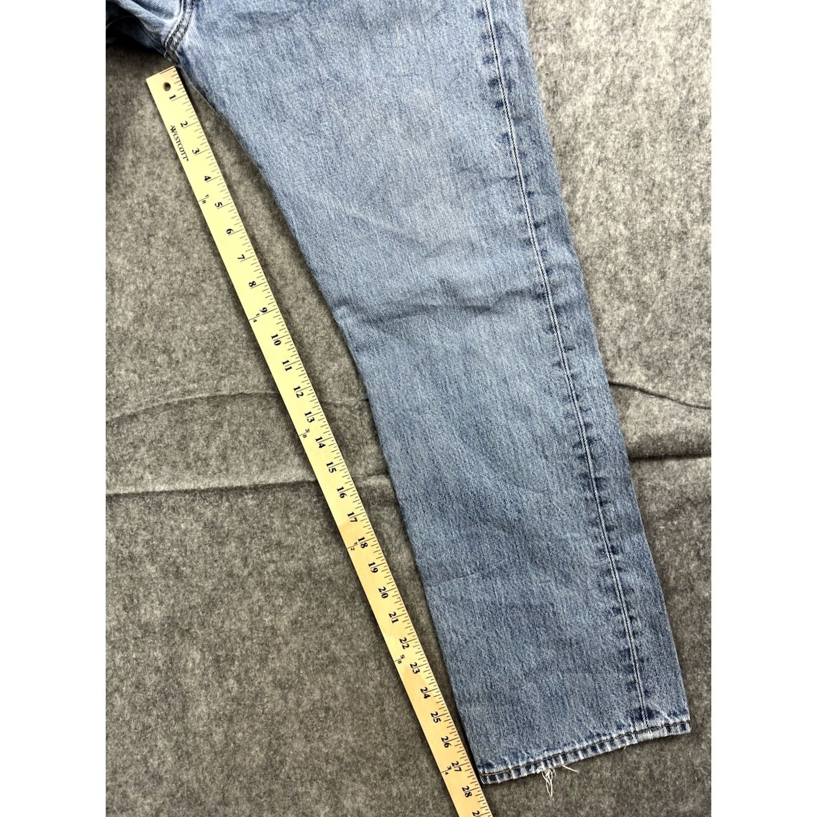 Levi's Levi's 501 Jeans Men's Regular Fit Straight Leg Light Wash 33x30 Button Fly Denim Blue Size US 33 - 5 Thumbnail