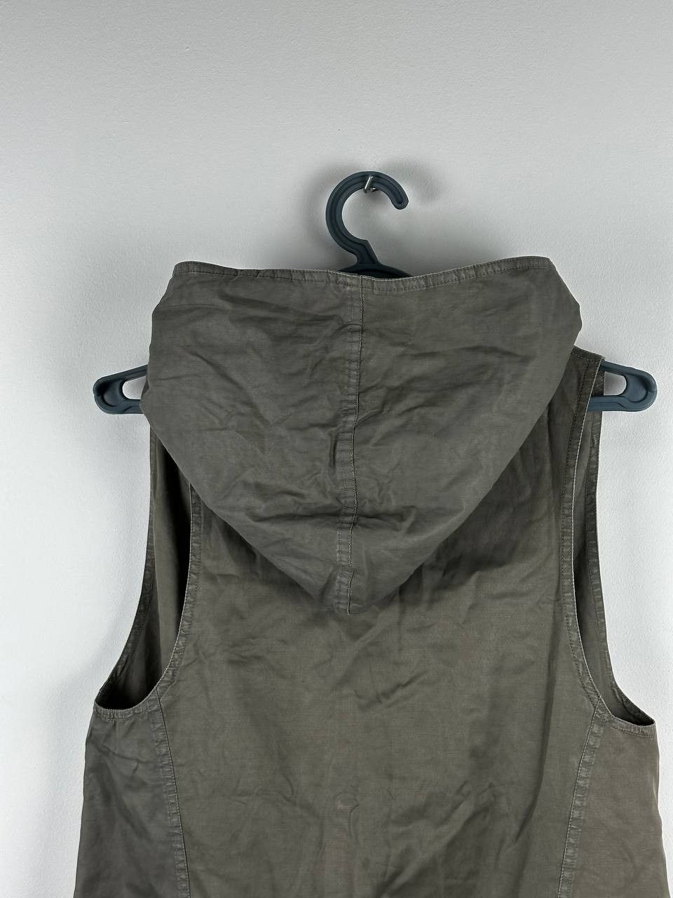 Annette Gortz Avant Garde Annette Gortz Rubbered Hooded Vest Size XS / US 0-2 / IT 36-38 - 10 Thumbnail