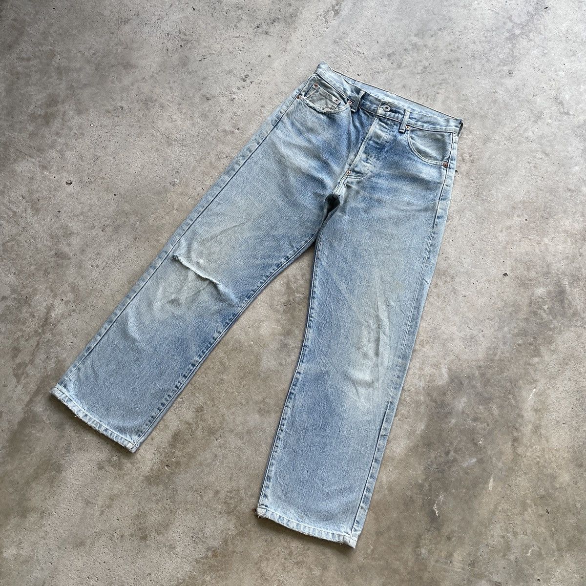 Levi's Vintage Clothing Vintage Levi’s Big E Wash Buckle Distressed Jeans Faded Pant Size US 29 - 3 Thumbnail