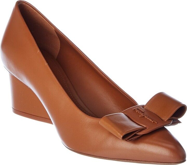 Salvatore Ferragamo o1s1rm0724 Leather Viva Pumps in Brown Size US 9.5 / IT 39.5 - 2 Thumbnail