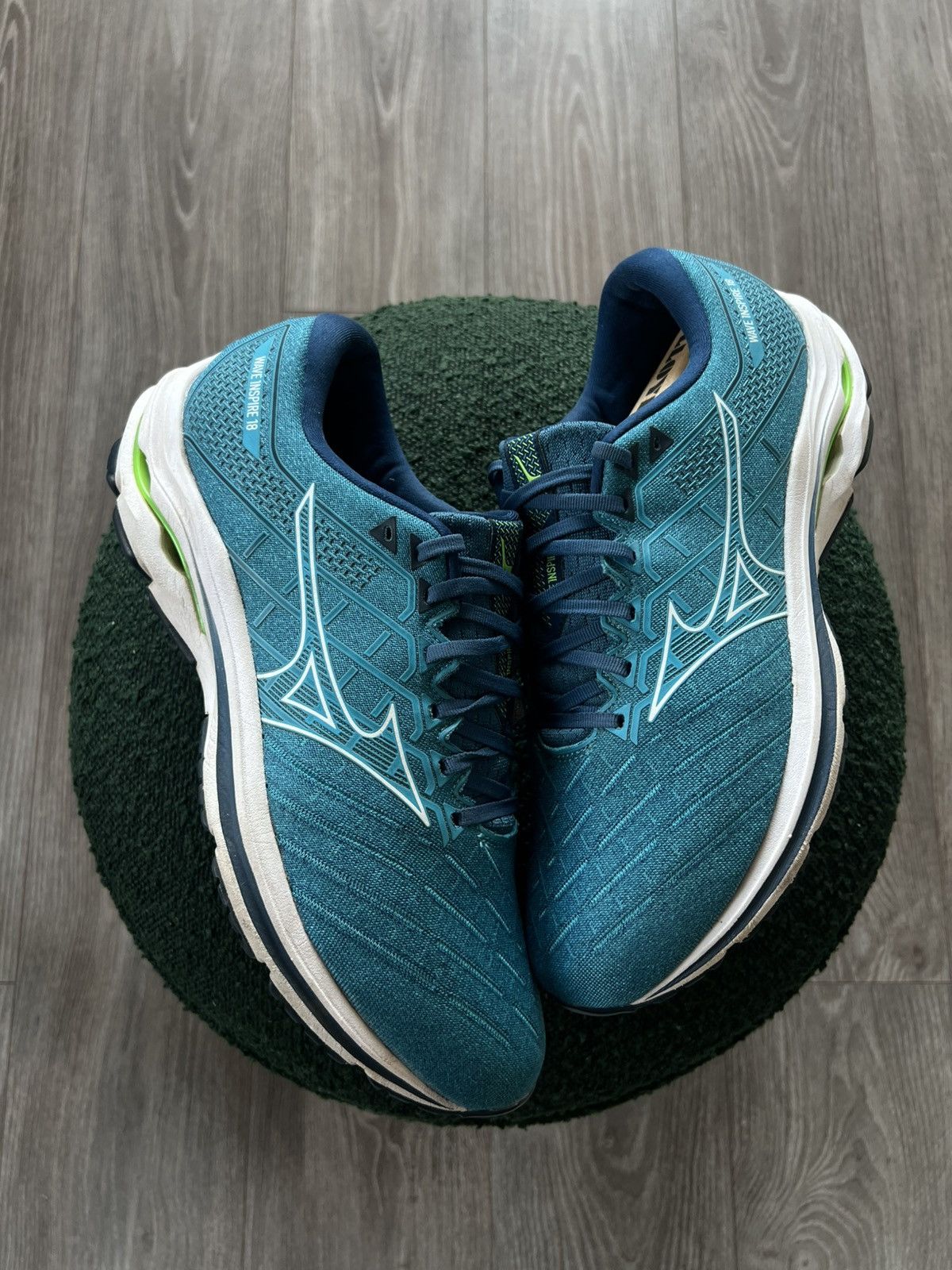 Designer × Mizuno ‼️Mizuno Wave Inspire 18 Athletic Soft Touch Shoes‼️ Size US 11 / EU 44 - 1 Thumbnail