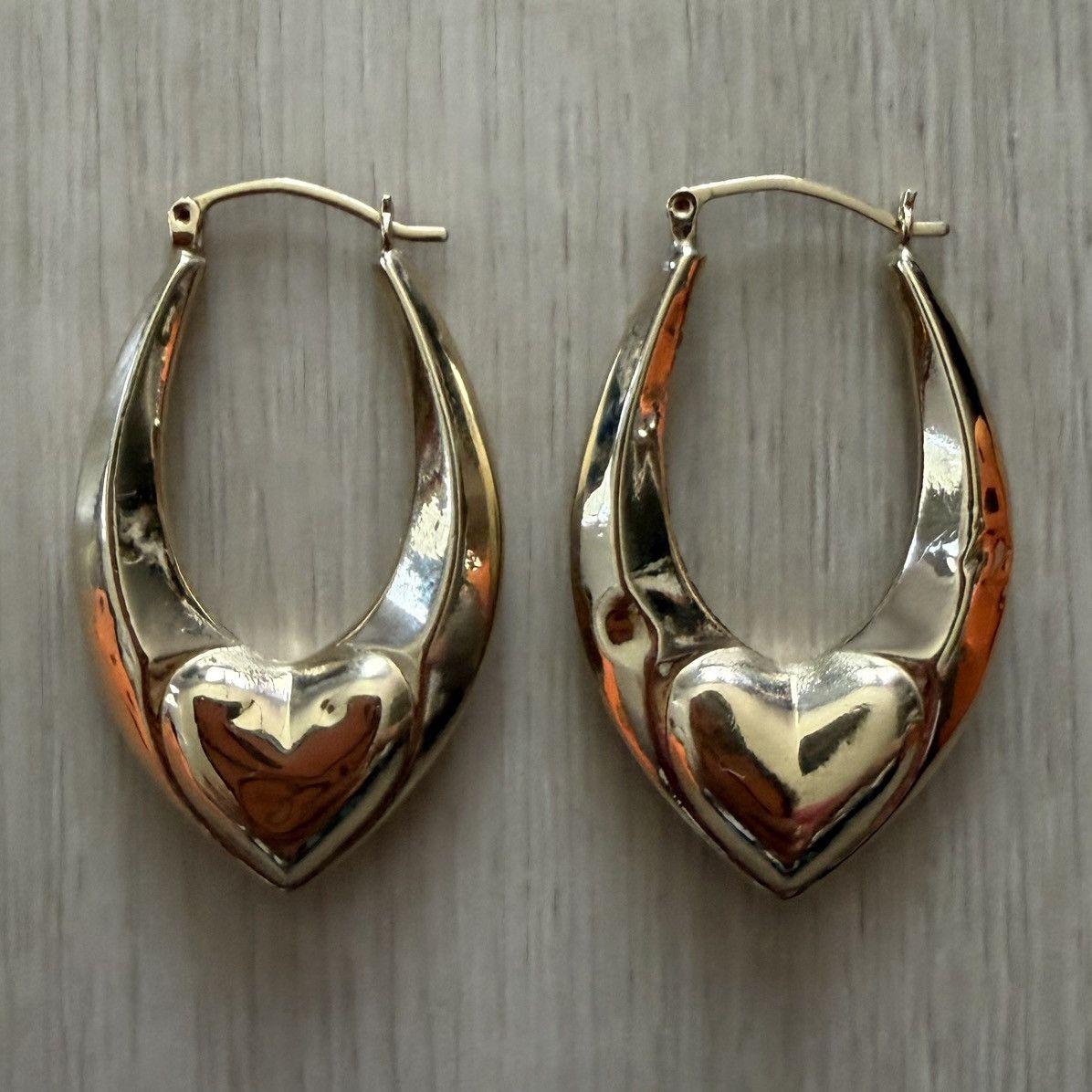 Vintage Vintage Large 14k Heart Hoop Earrimgs 3D Chunky Hallow 4.24g Size ONE SIZE - 1 Thumbnail
