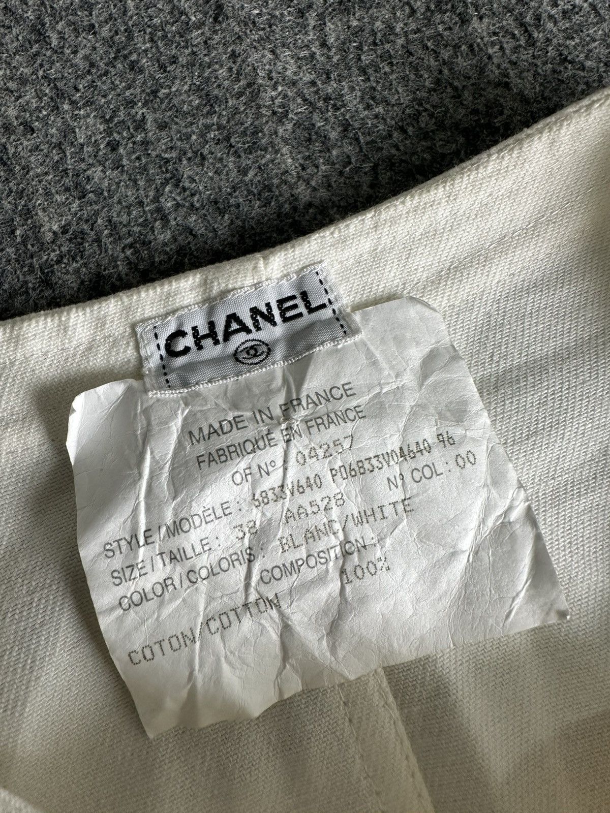 Chanel Chanel - Karl Lagerfeld 1996 Denim Vest Gilet - Coco Buttons Size XS / US 0-2 / IT 36-38 - 13 Thumbnail