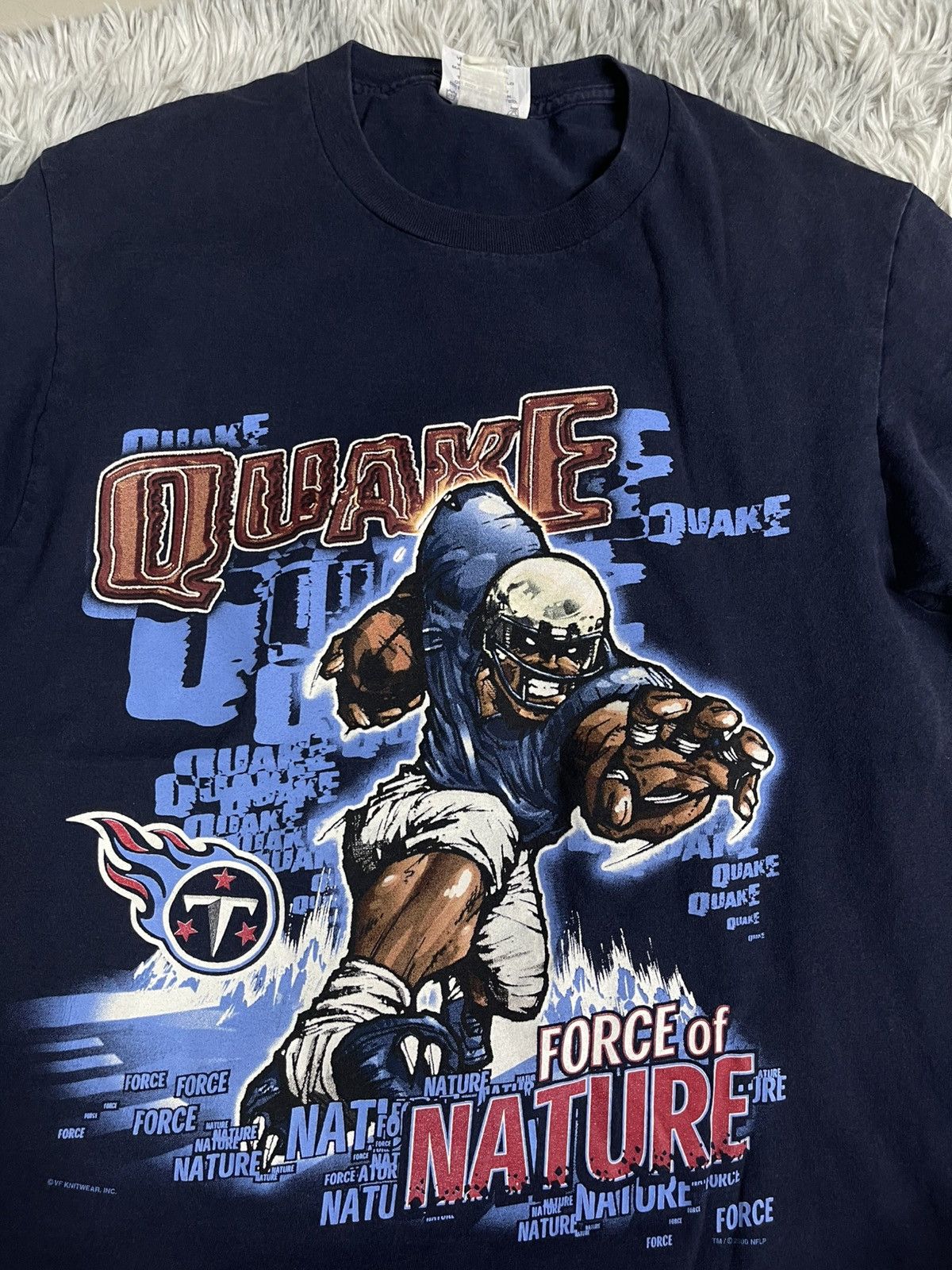 NFL Vintage Tennessee Titans 'Quake Force of Nature' T-shirt Size US M / EU 48-50 / 2 - 3 Thumbnail