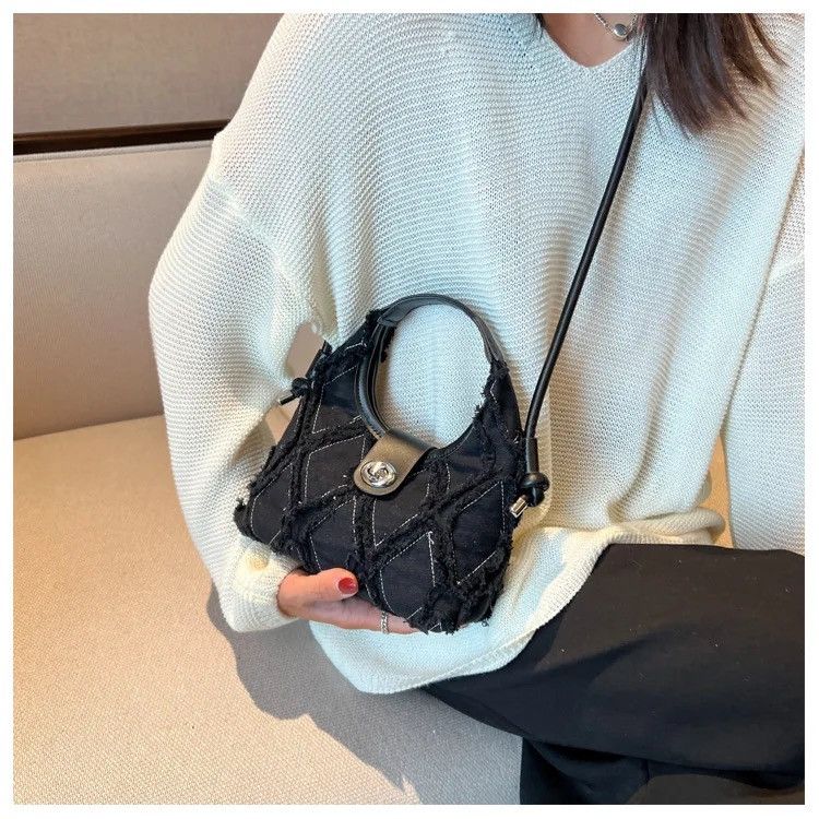 Vintage Frail Detailed Fuzzy Hobo Mini Bag Aesthetic Pinterest y2k Size ONE SIZE - 4 Thumbnail