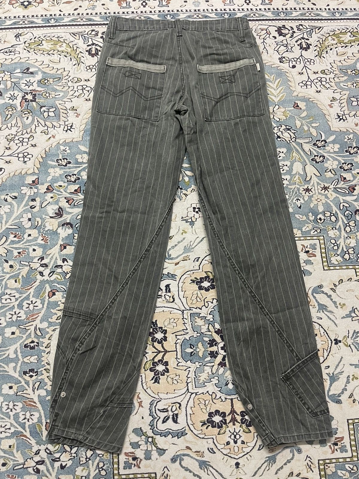 Designer × Japanese Brand 🔥 Designer X white stripe X Revolt Jeans Size US 27 - 6 Thumbnail