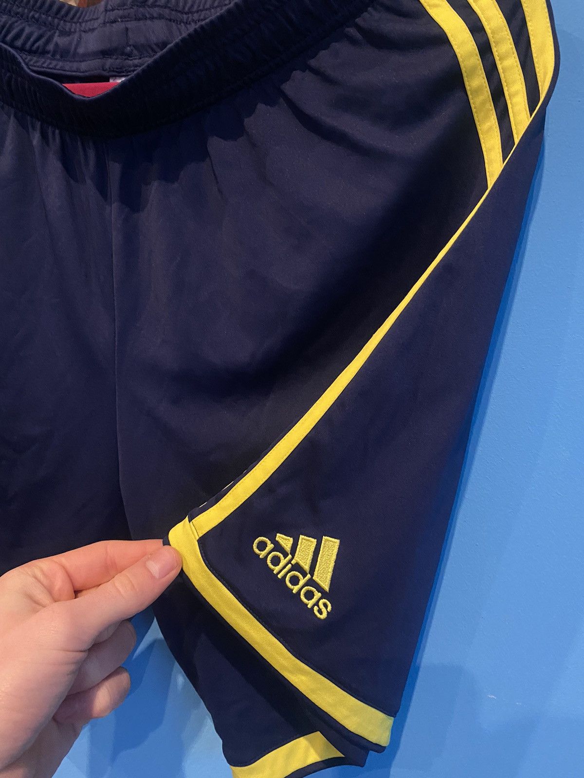 Adidas × Vintage Adidas Fenerbahce Soccer Shorts Turkey Size US 33 - 3 Thumbnail