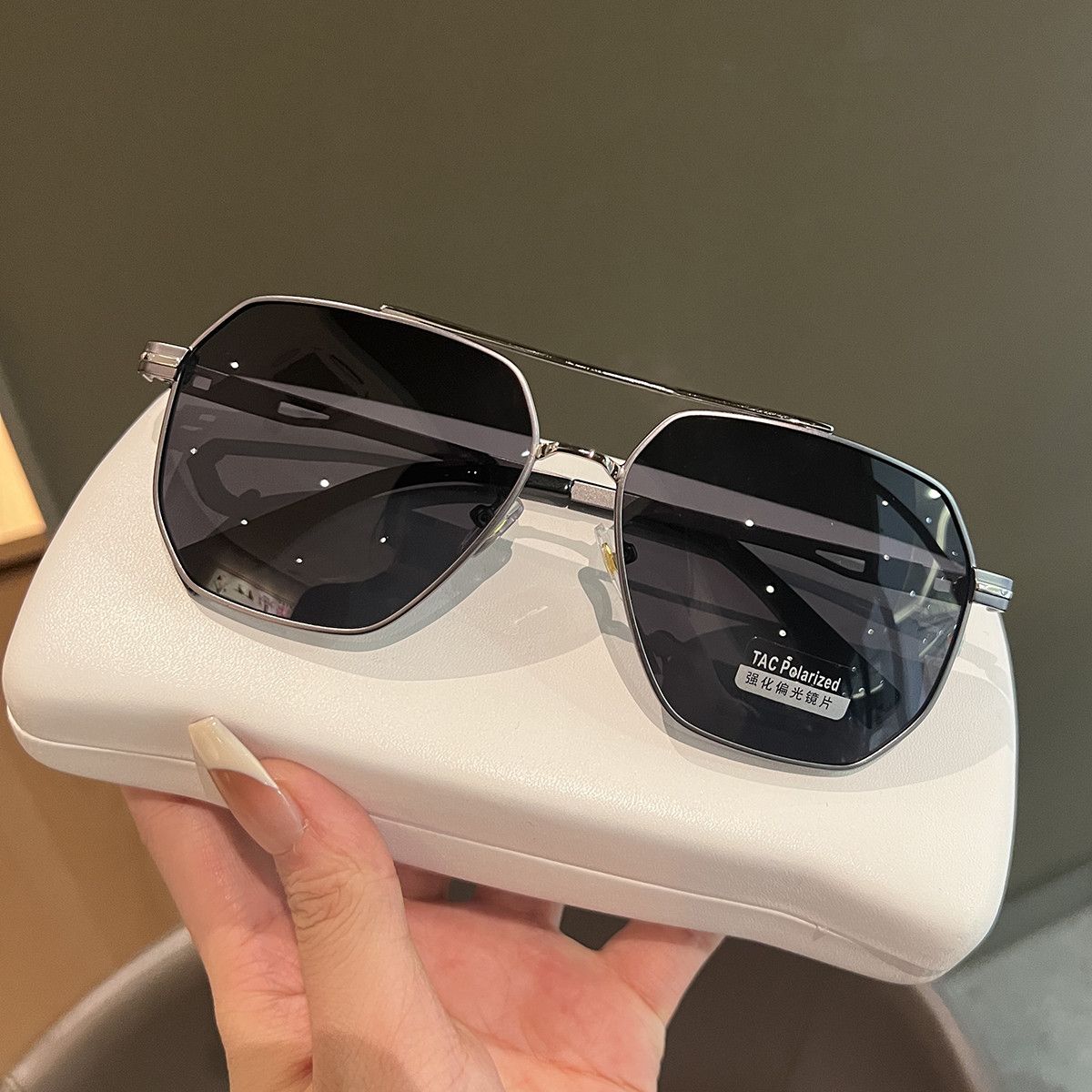 VIBE Crazy Street ins style custom avant-garde sunglasses Size ONE SIZE - 1 Thumbnail