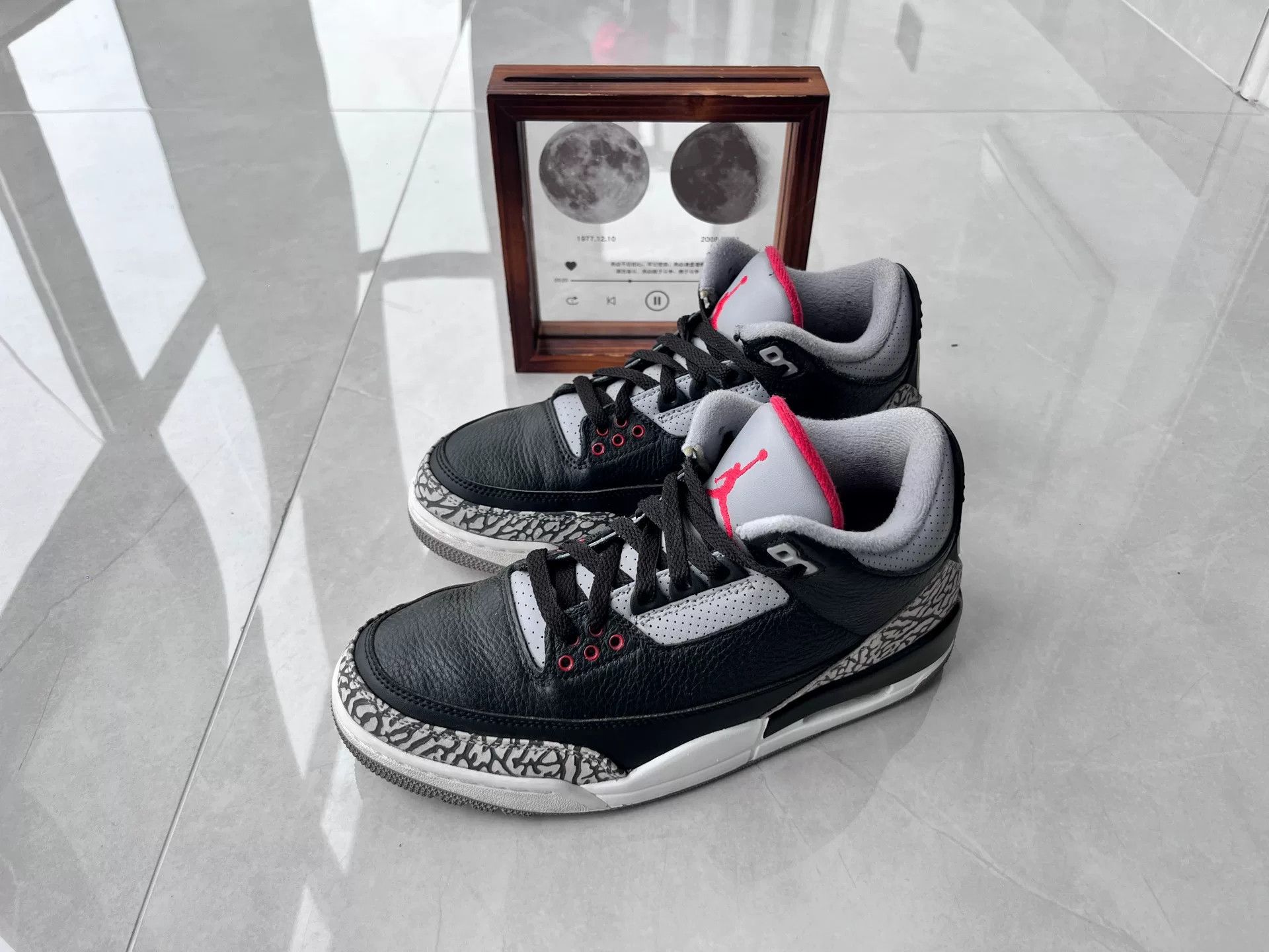 Nike Nike AJ3 Black Lowtop Sneakers 7 Men Size US 7 / EU 40 - 1 Thumbnail