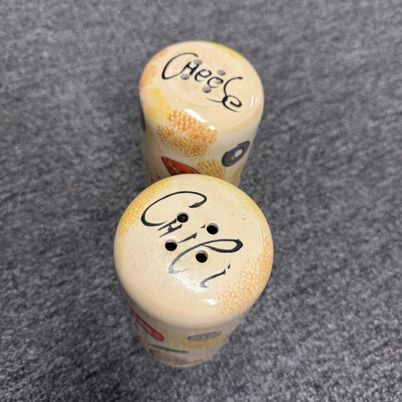Designer Set of 2 Ceramic Cheese & Chili Shakers Size ONE SIZE - 5 Thumbnail