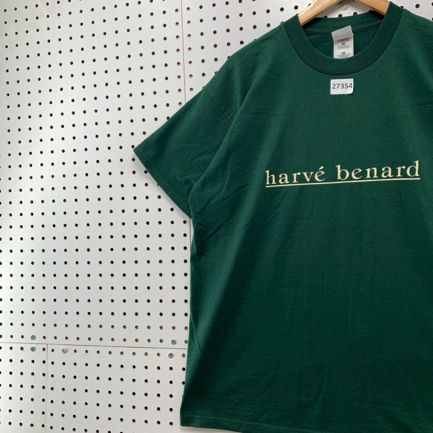 Fruit Of The Loom VINTAGE Harve Benard Shirt Green Adult XL Short Sleeve Crew Neck T-Shirt 90s Football Looney Tunes Packers Mens Size US XL / EU 56 / 4 - 3 Thumbnail
