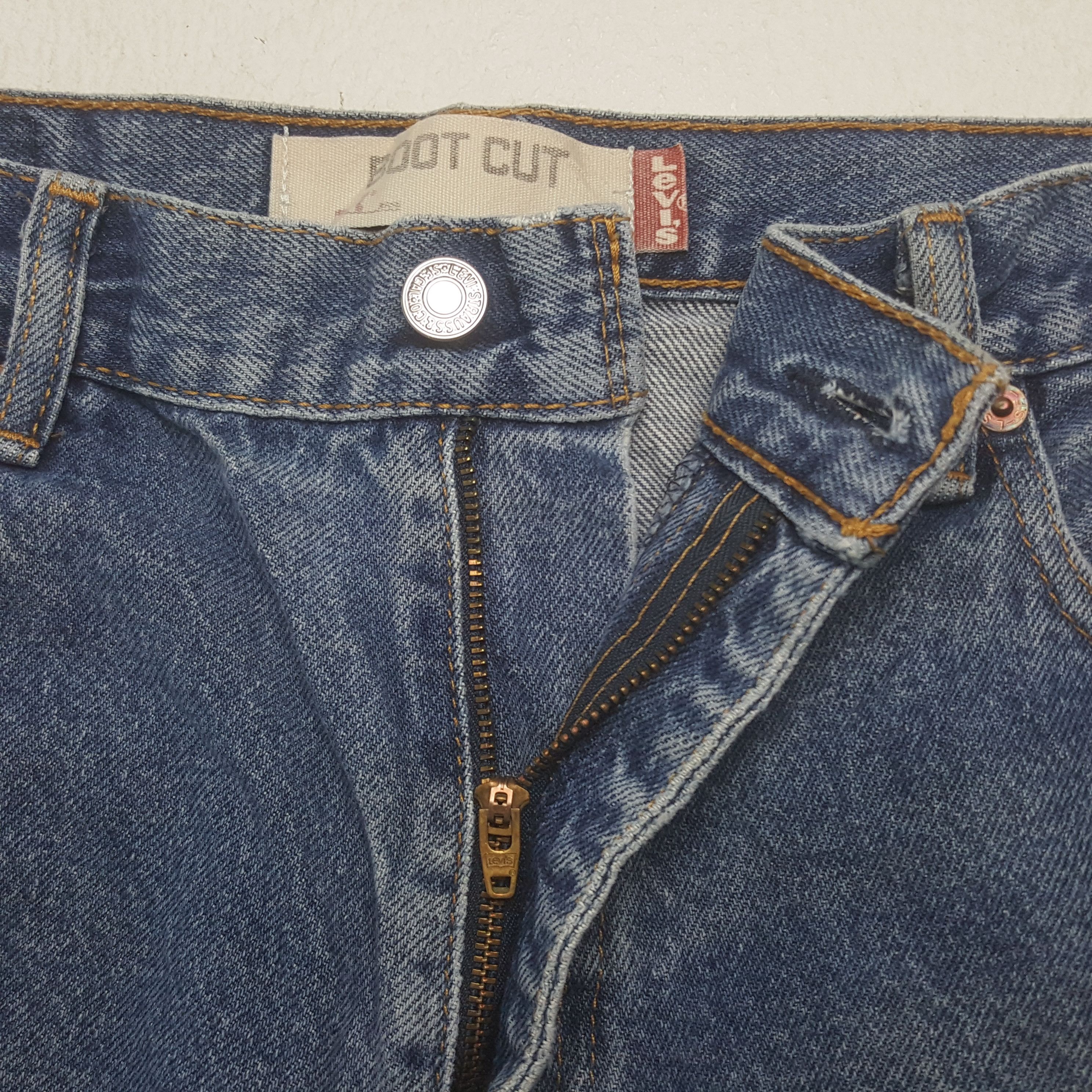 Vintage Levi's American Distressed Style Denim Jeans