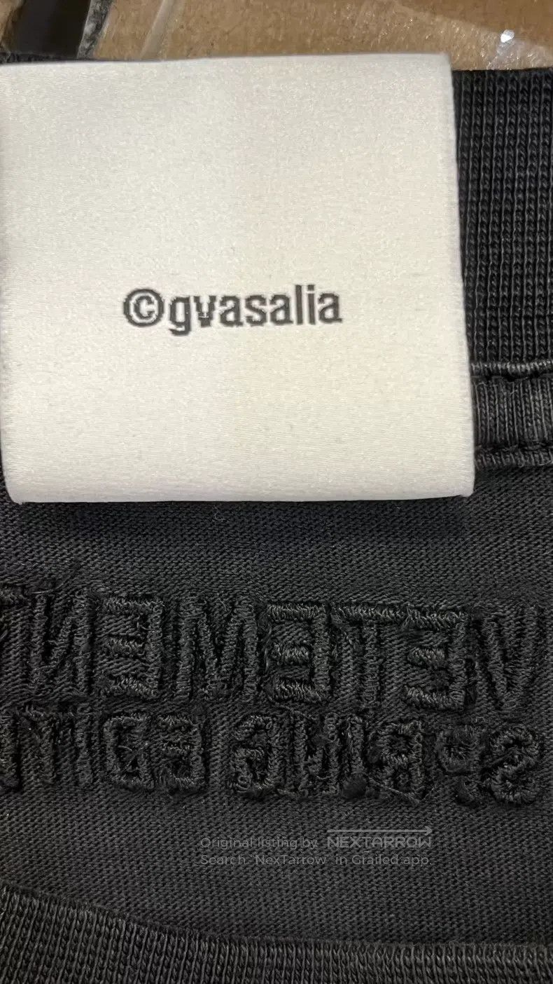 Vetements Vetements Snow Mountain Logo Short Sleeve T-Shirt, Size M Size US M / EU 48-50 / 2 - 4 Thumbnail
