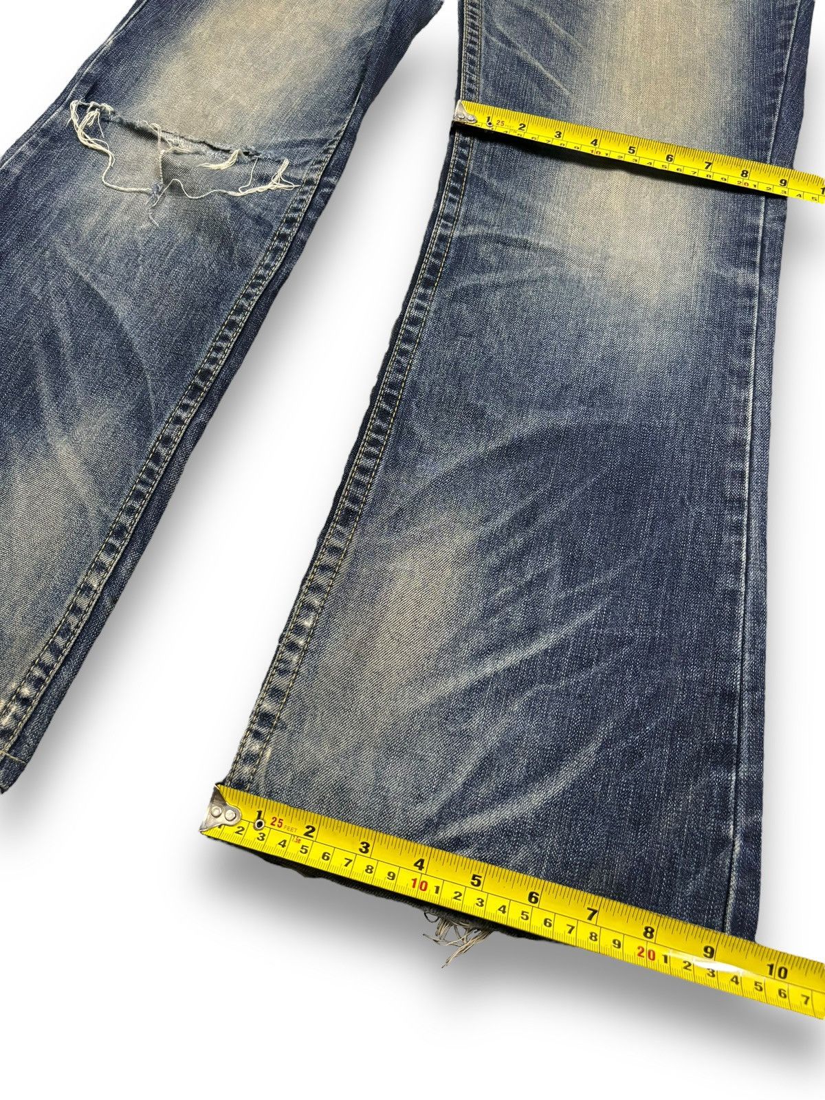 Beauty Beast Vintage Lolita x Beast Studded Flare Distressed Punk Jeans Size US 35 - 20 Thumbnail