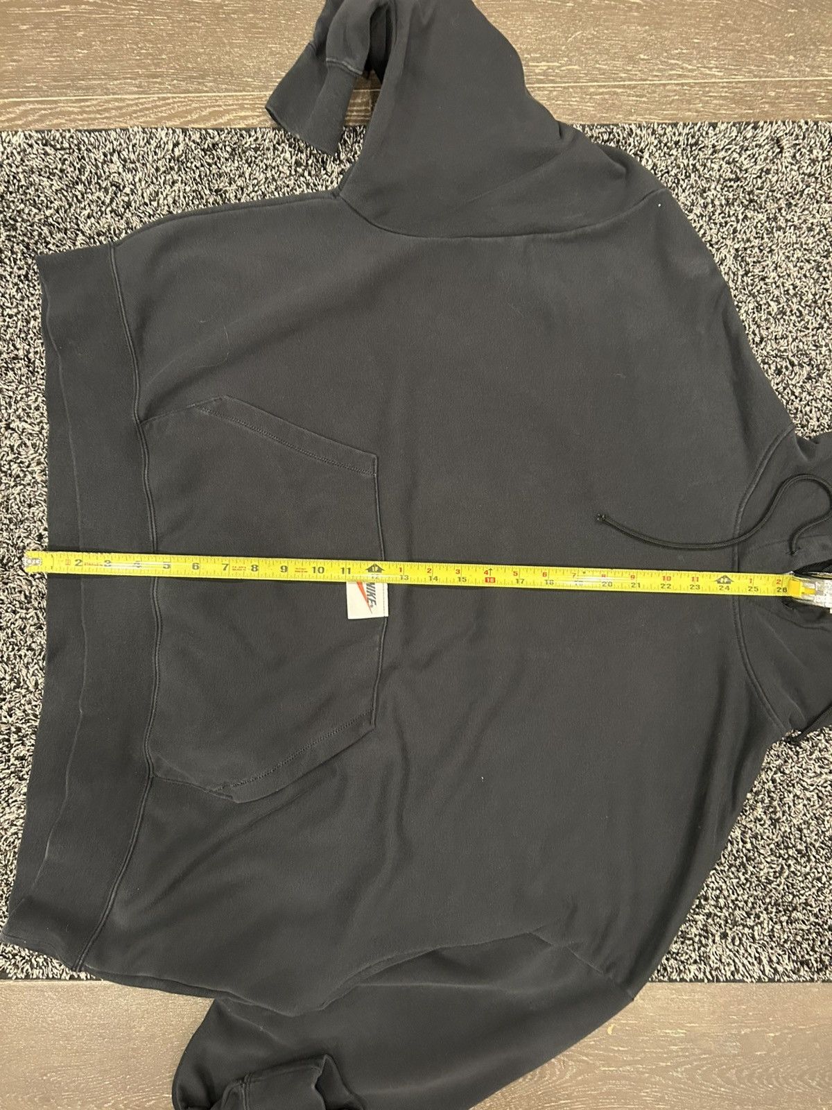 Nike Black oversized hoodie Size US L / EU 52-54 / 3 - 7 Thumbnail