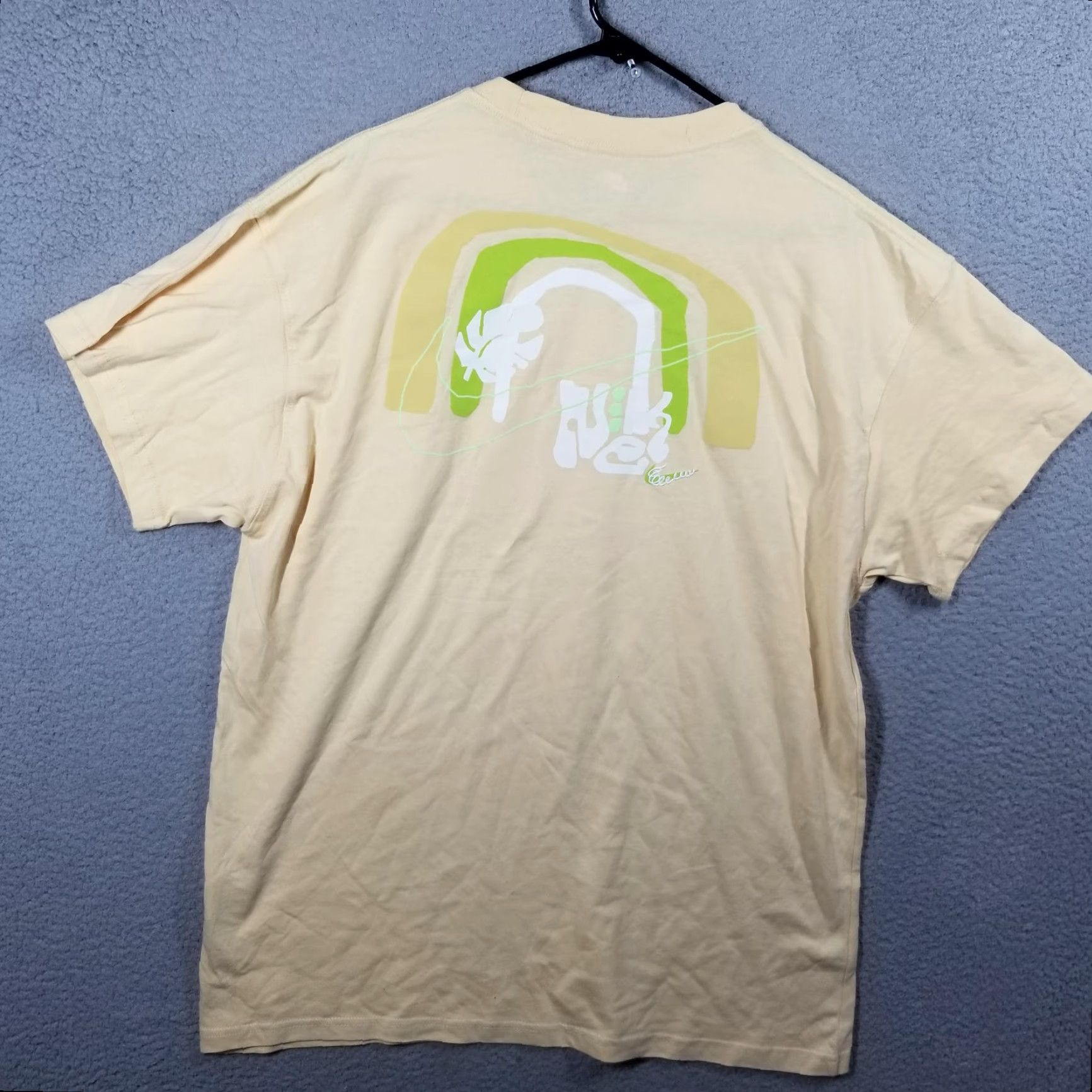Nike Nike T-Shirt Mens Large Short Sleeve Graphic Print Summer Streetwear Pale Vanilla Size US L / EU 52-54 / 3 - 2 Thumbnail