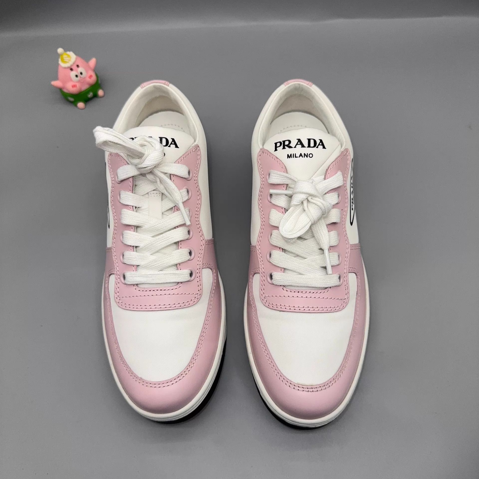 Prada PRADA Powder White Shoes 37 Near New Size US 6.5 / IT 36.5 - 2 Thumbnail