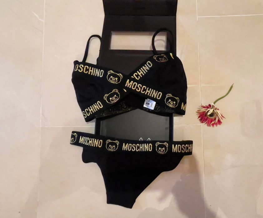 Moschino Moschino bra and thong gift box
