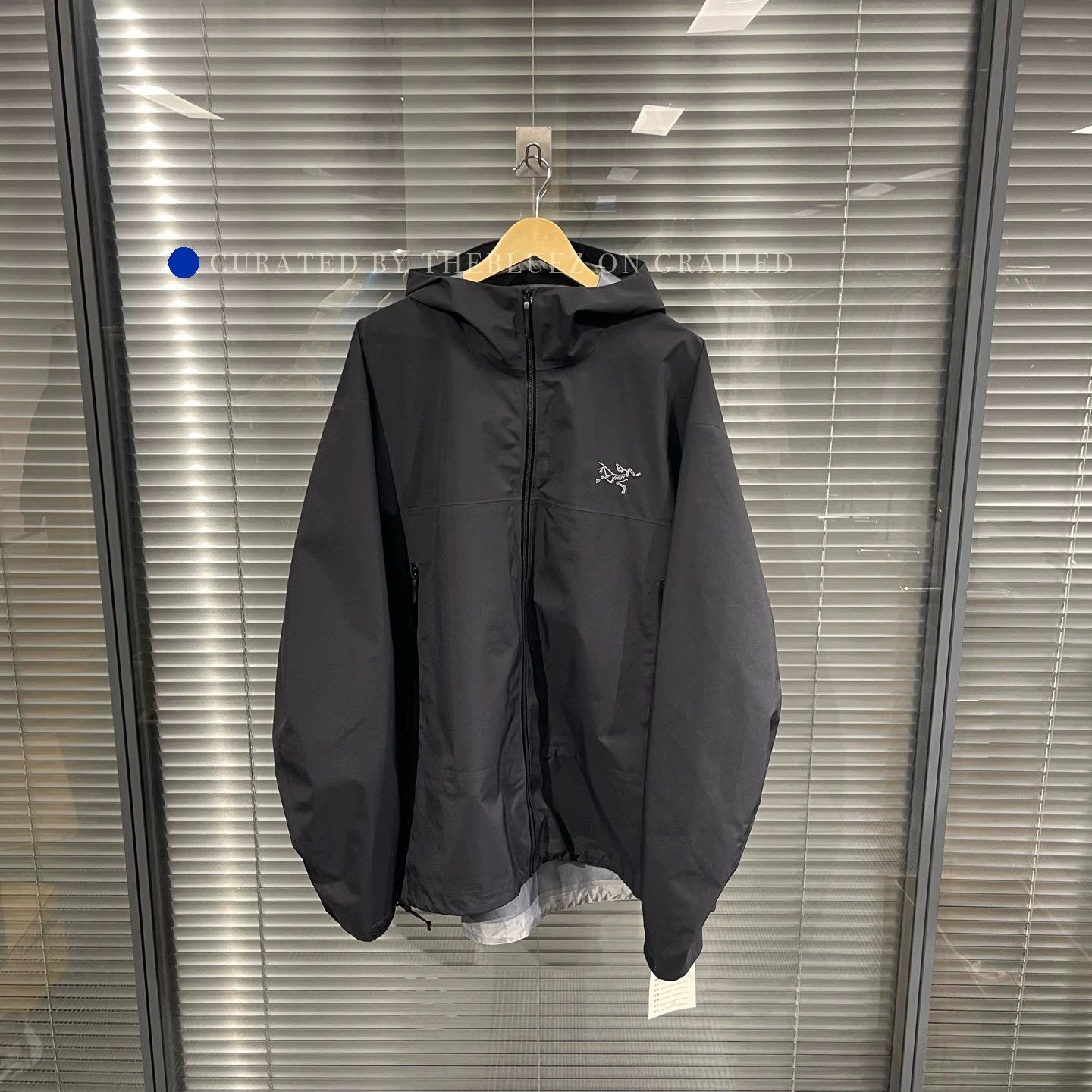 Arc'teryx Lightweight Black Hard Shell Jacket in XXL Size US XXL / EU 58 / 5 - 1 Thumbnail