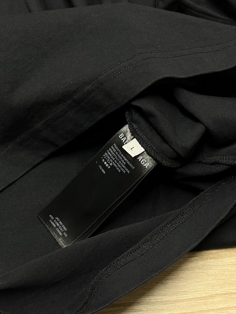Balenciaga Balenciaga City Letter Logo Short Sleeve Black L Size Size US L / EU 52-54 / 3 - 4 Thumbnail