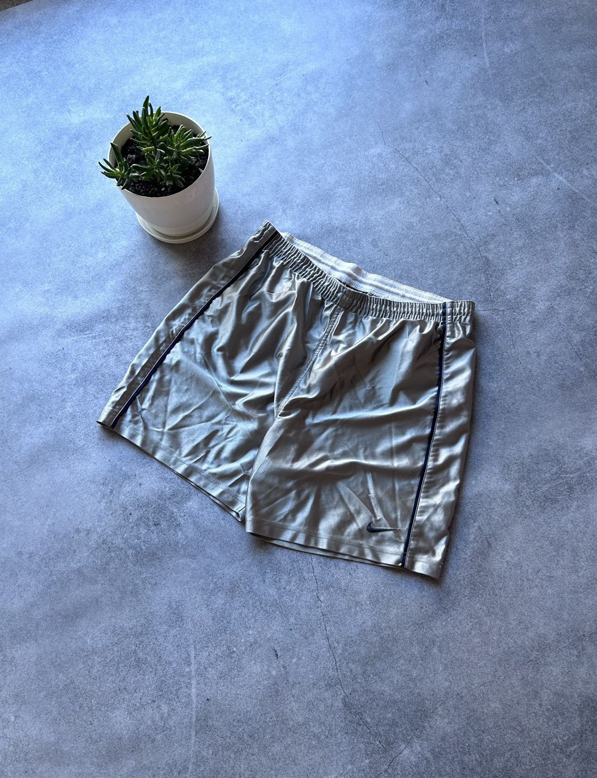 Nike × Vintage Vintage Nike Silver shorts y2k mens Size US 32 / EU 48 - 1 Thumbnail