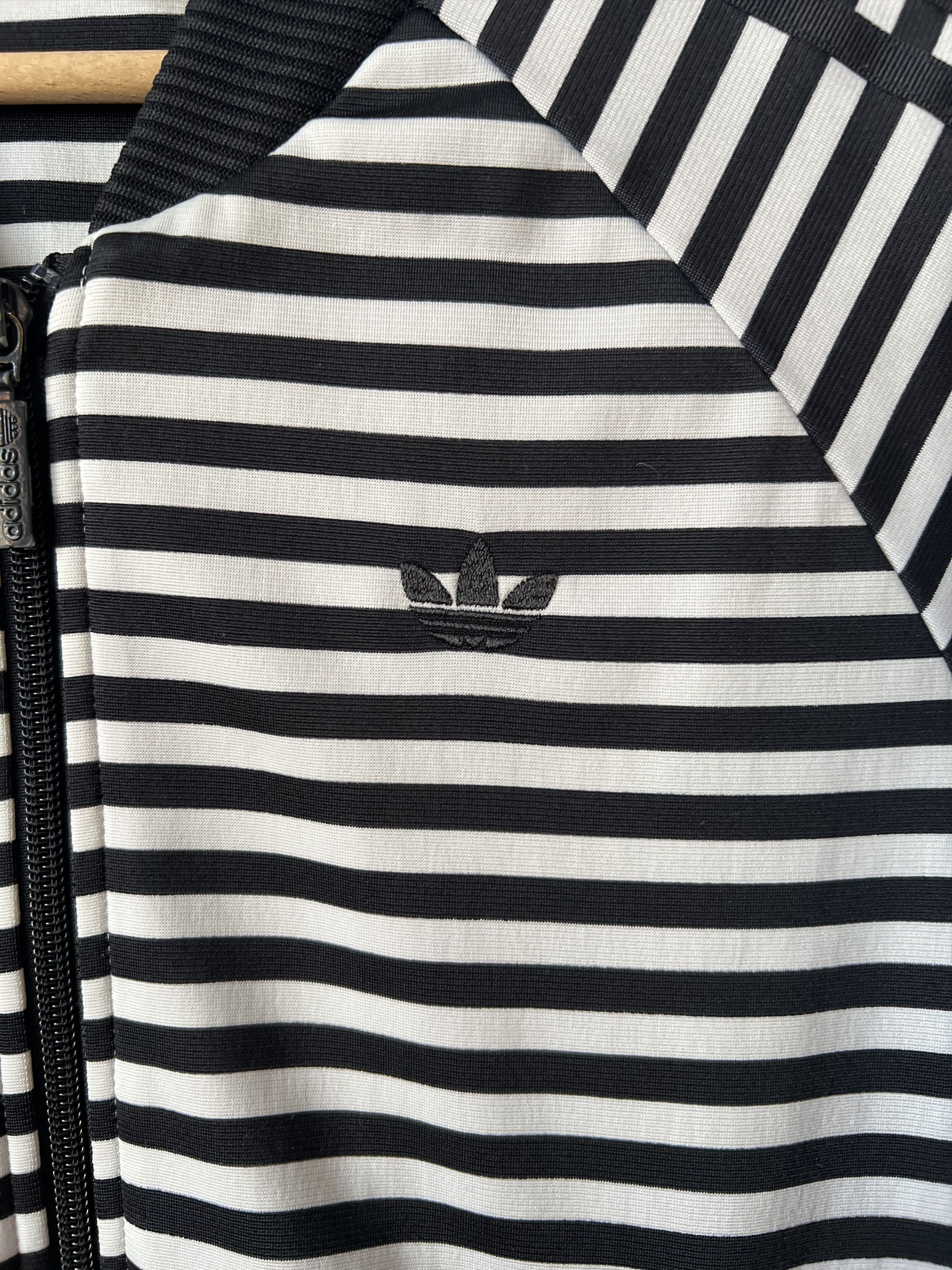Adidas Adidas Stripe Track Jacket Black White Vertical Trefoil 2014 Size S / US 4 / IT 40 - 7 Thumbnail